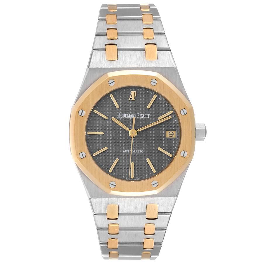Audemars Piguet Royal Oak Stahl Gelbgold Herrenuhr 14790SA. Automatisches Uhrwerk mit Selbstaufzug. Gehäuse aus Edelstahl und 18 Karat Gelbgold mit einem Durchmesser von 36,0 mm. Lünette aus 18 Karat Gelbgold mit 8 Signaturschrauben. Kratzfestes