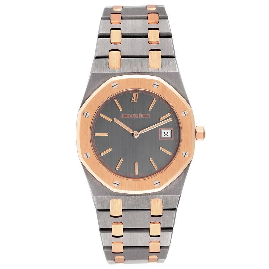 Audemars Piguet Royal Oak Tantalum Rose Gold Herrenuhr 56175TR Box Papiere. Quarzwerk. Gehäuse aus Tantal und 18 Karat Roségold mit einem Durchmesser von 33,0 mm. Sechskantige Aufzugskrone aus 18 Karat Roségold. achteckige Lünette aus 18 Karat