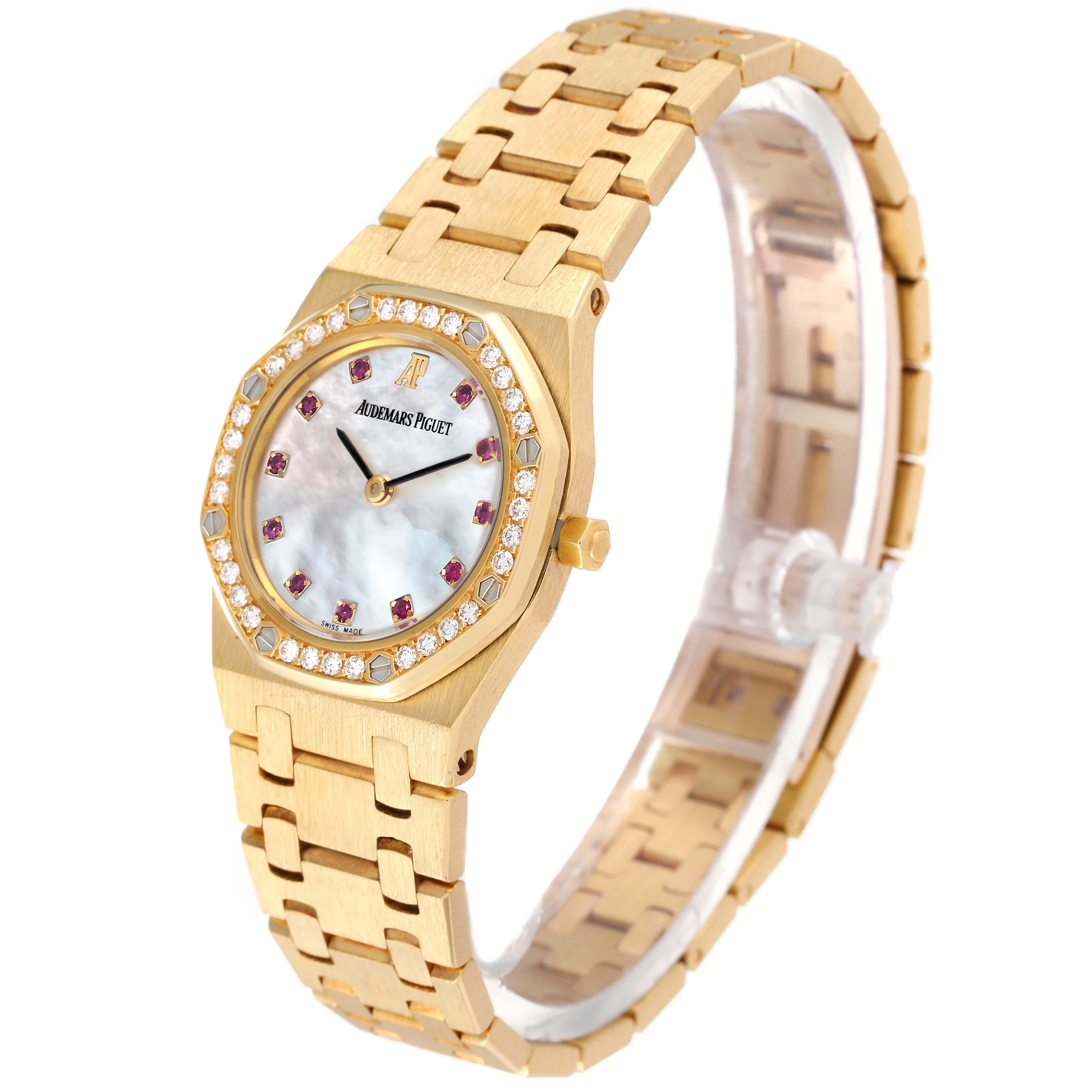 Audemars Piguet Royal Oak Gelbgold Diamant-Rubin-Damenuhr 66344BA im Zustand „Hervorragend“ in Atlanta, GA