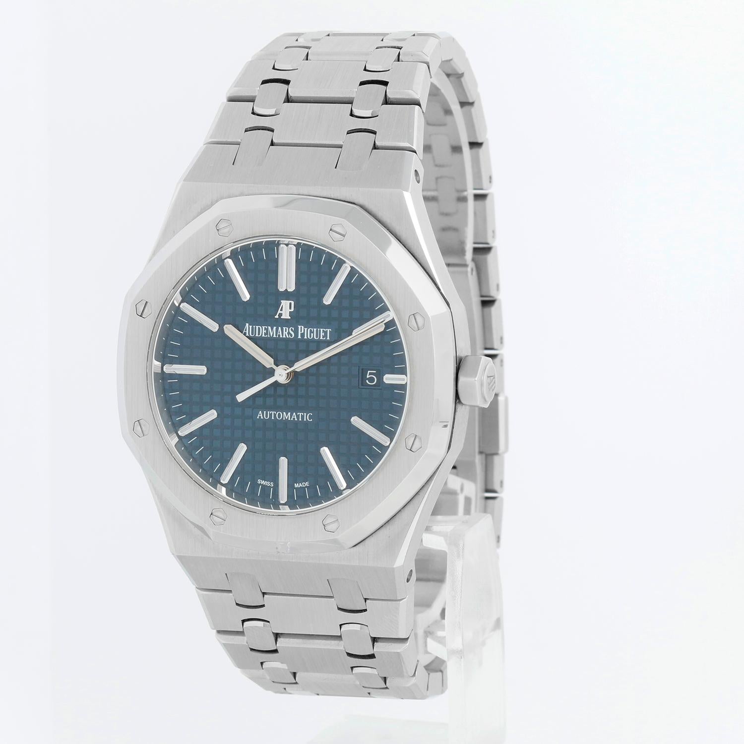 Audemars Piguet Stainless Steel Men's Royal Oak Watch 15400ST.OO.1220ST.03 - Automatic winding, Calibre 3120. Stainless steel case (41mm). Blue dial with “Grande Tapisserie” pattern, white gold applied hour-markers and Royal Oak hands with