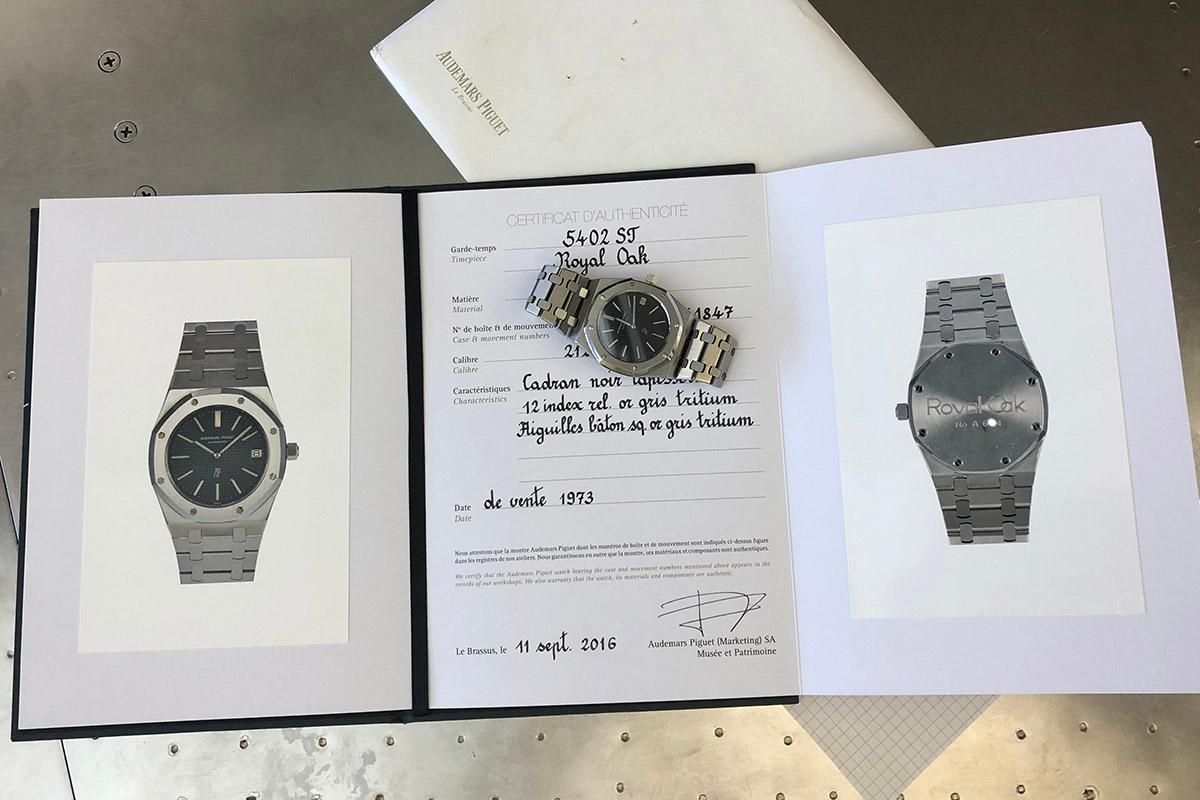 Audemars Piguet Stainless SteelRoyal Oak A Series with Certificat d'Authenticité 5