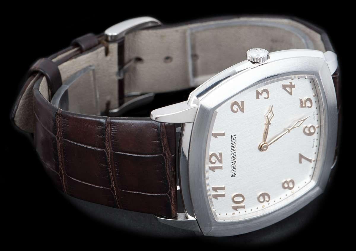Audemars Piguet Tradition Extra-Thin Gents Platinum Silver Opaline Dial In Excellent Condition In London, GB