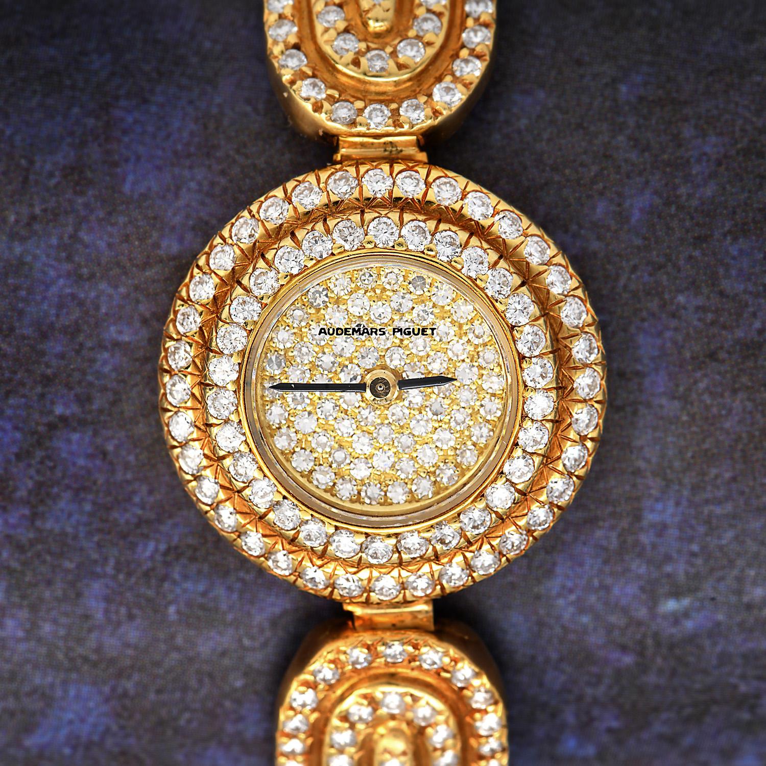 Rétro Audemars Piguet, montre cocktail vintage pour femmes en or jaune 18 carats avec diamants en vente
