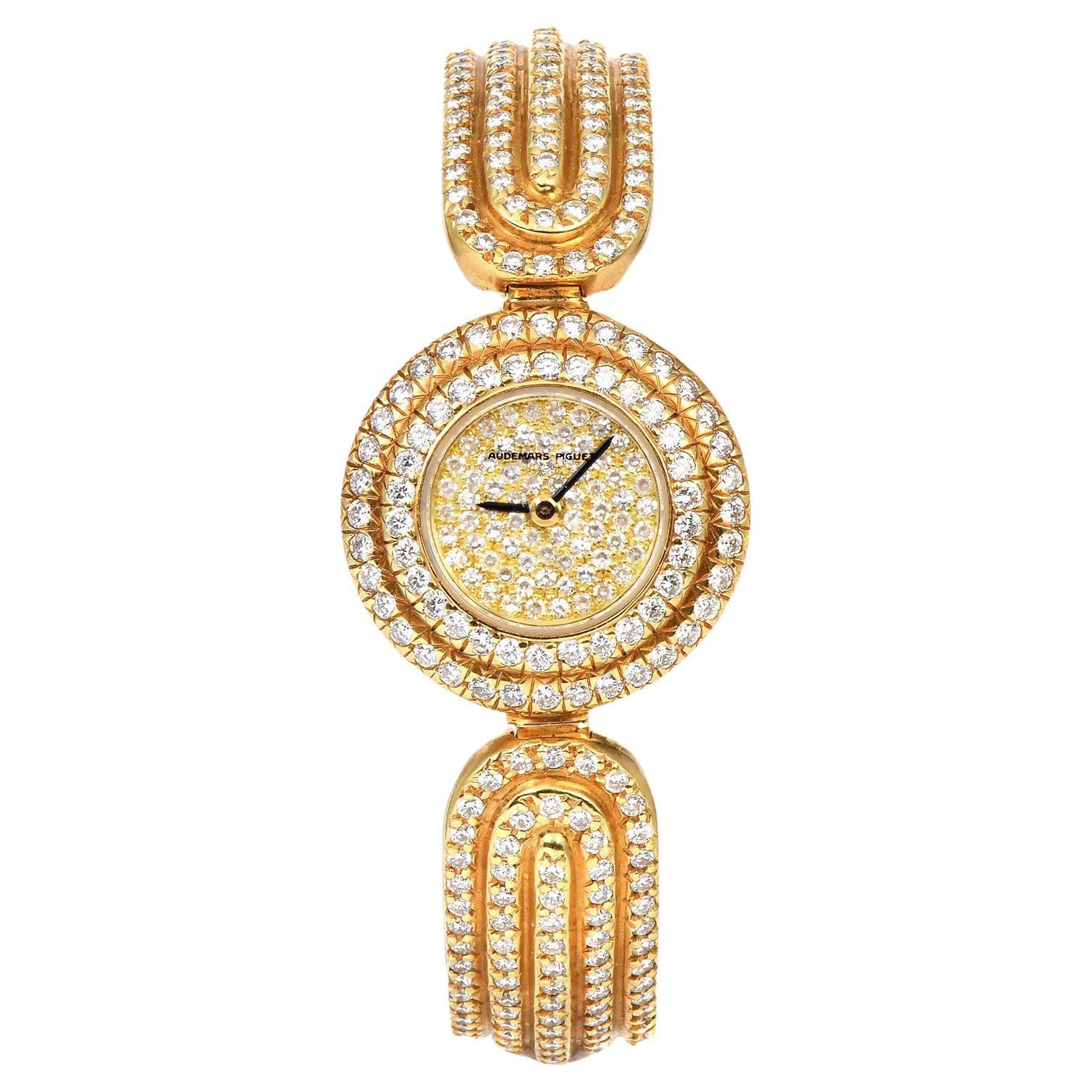 Audemars Piguet, montre cocktail vintage pour femmes en or jaune 18 carats avec diamants