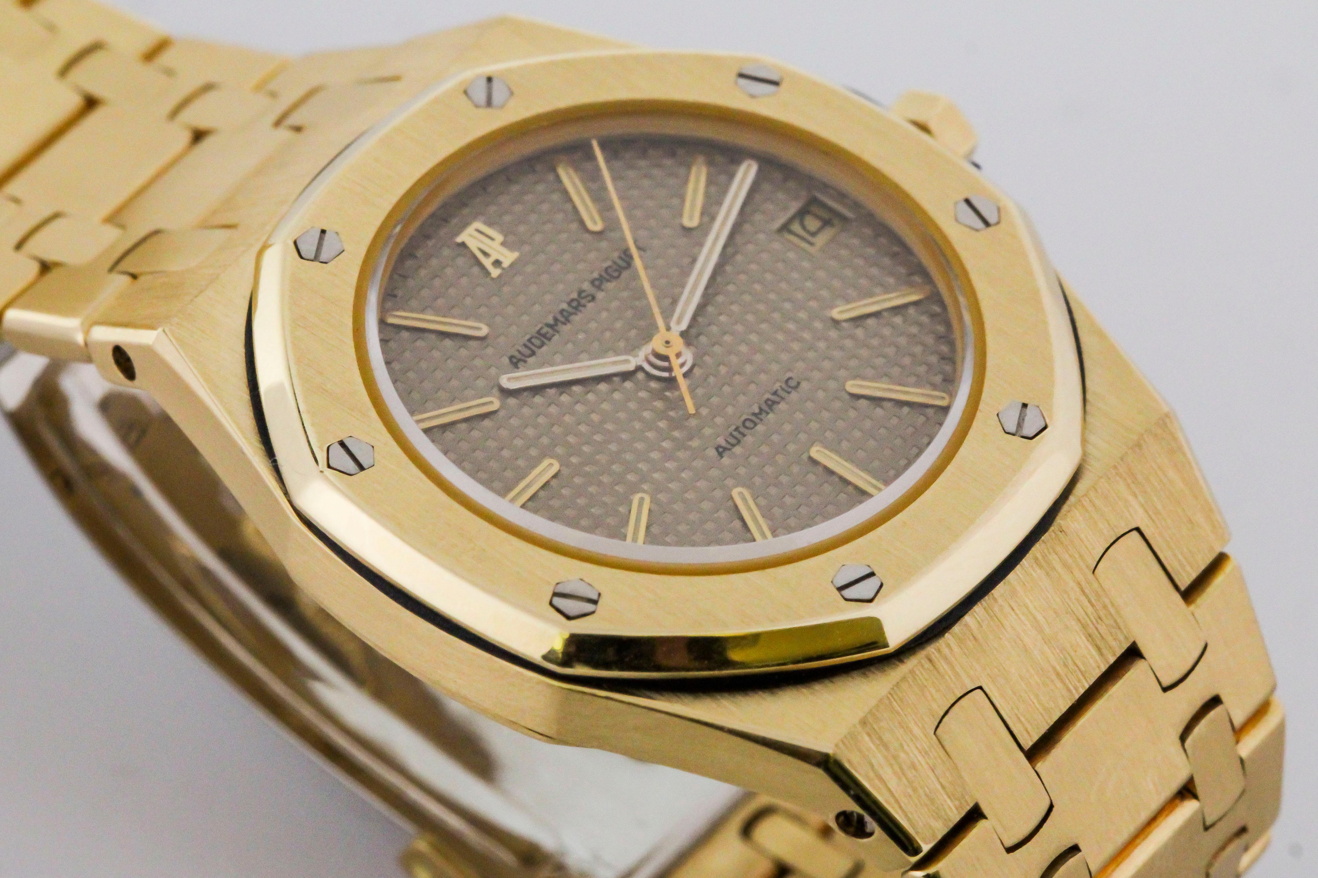 Men's Audemars Piguet Yellow Gold Royal Oak automatic Wristwatch, circa 1990s