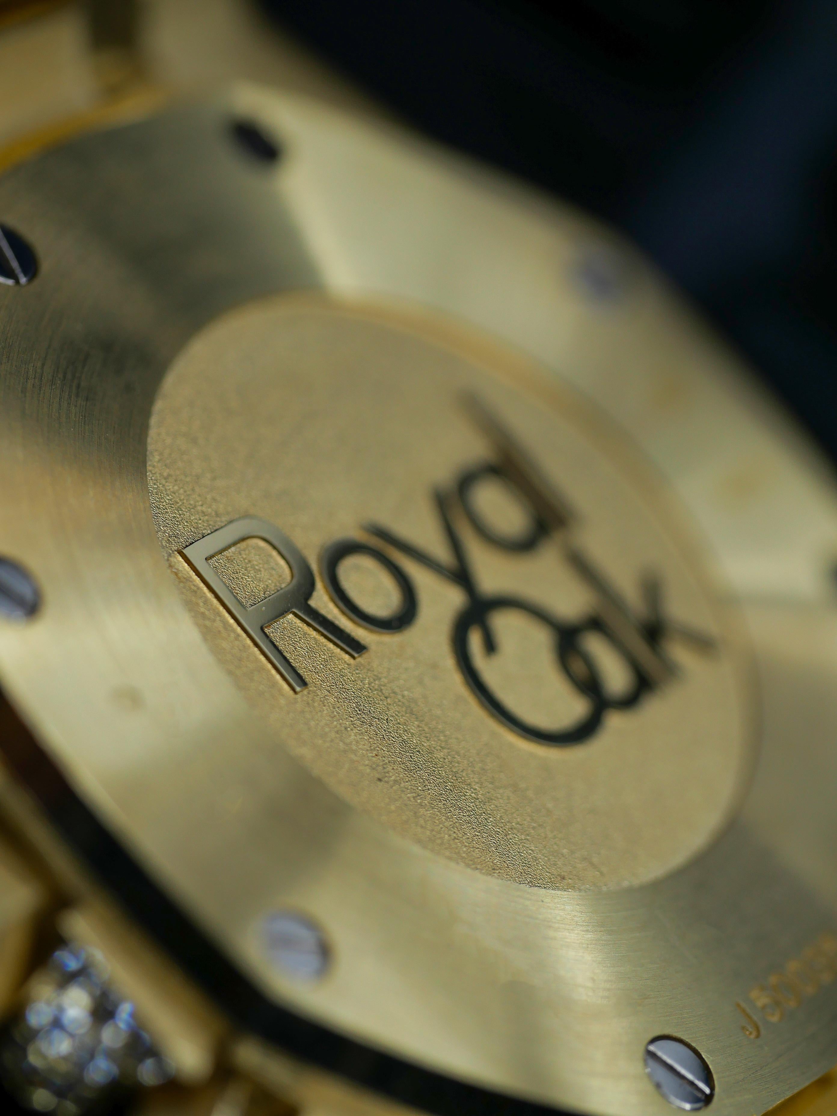 Audemars Piguet Yellow Gold Royal Oak Chronograph Self-Winding Wristwatch For Sale 9
