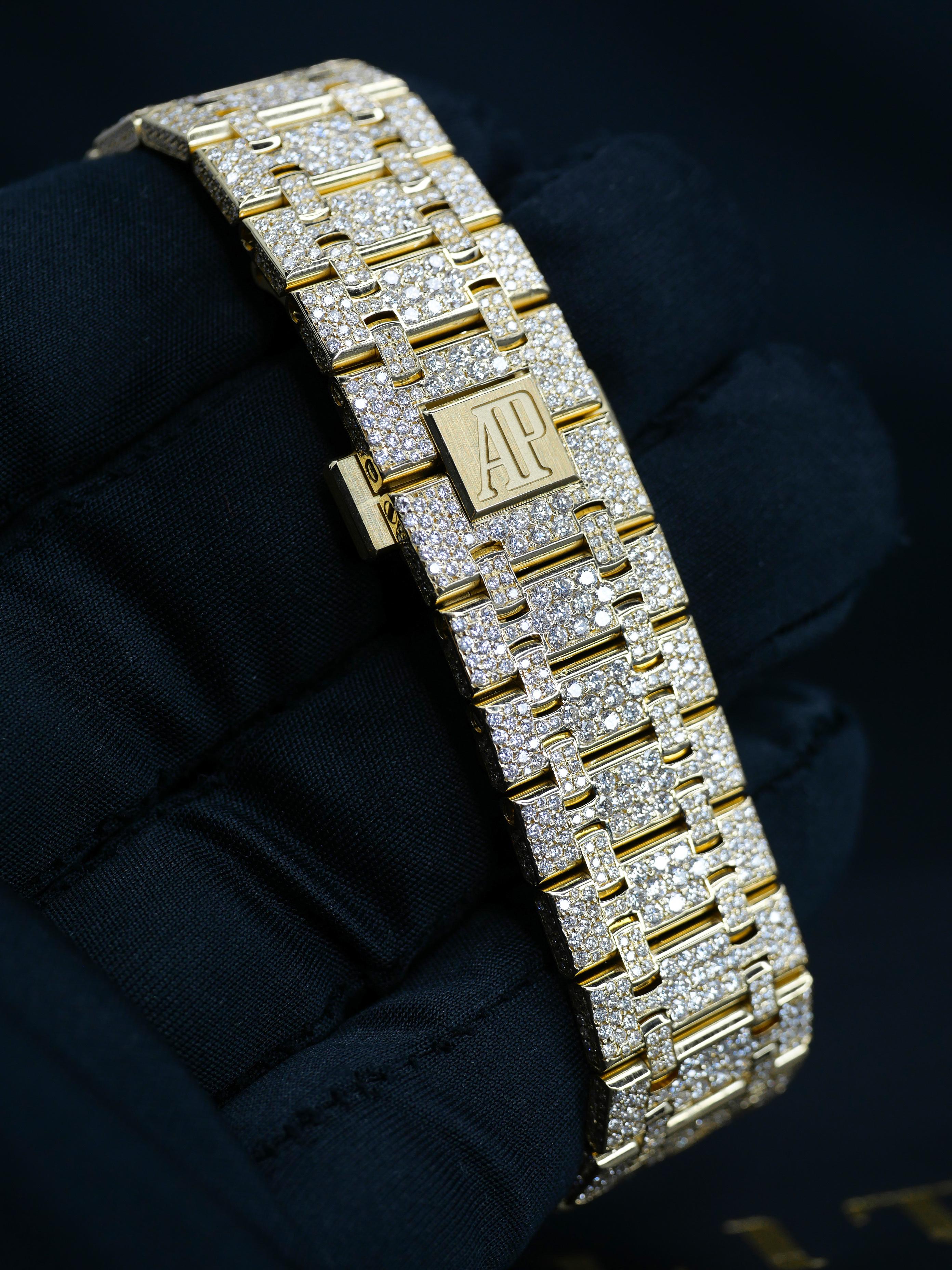 Audemars Piguet Yellow Gold Royal Oak Chronograph Self-Winding Wristwatch For Sale 10