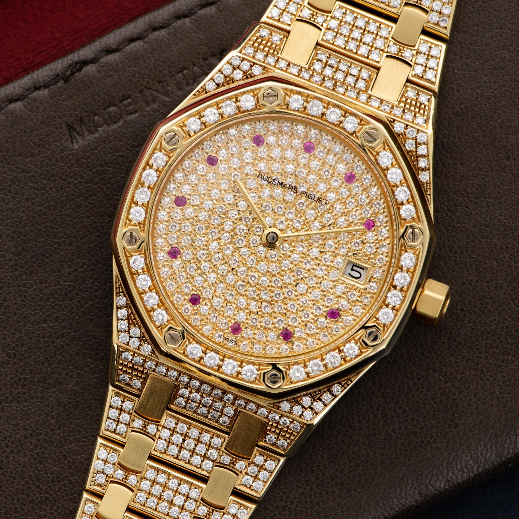 Audemars Piguet Yellow Gold Royal Oak Diamond Watch For Sale at 1stDibs