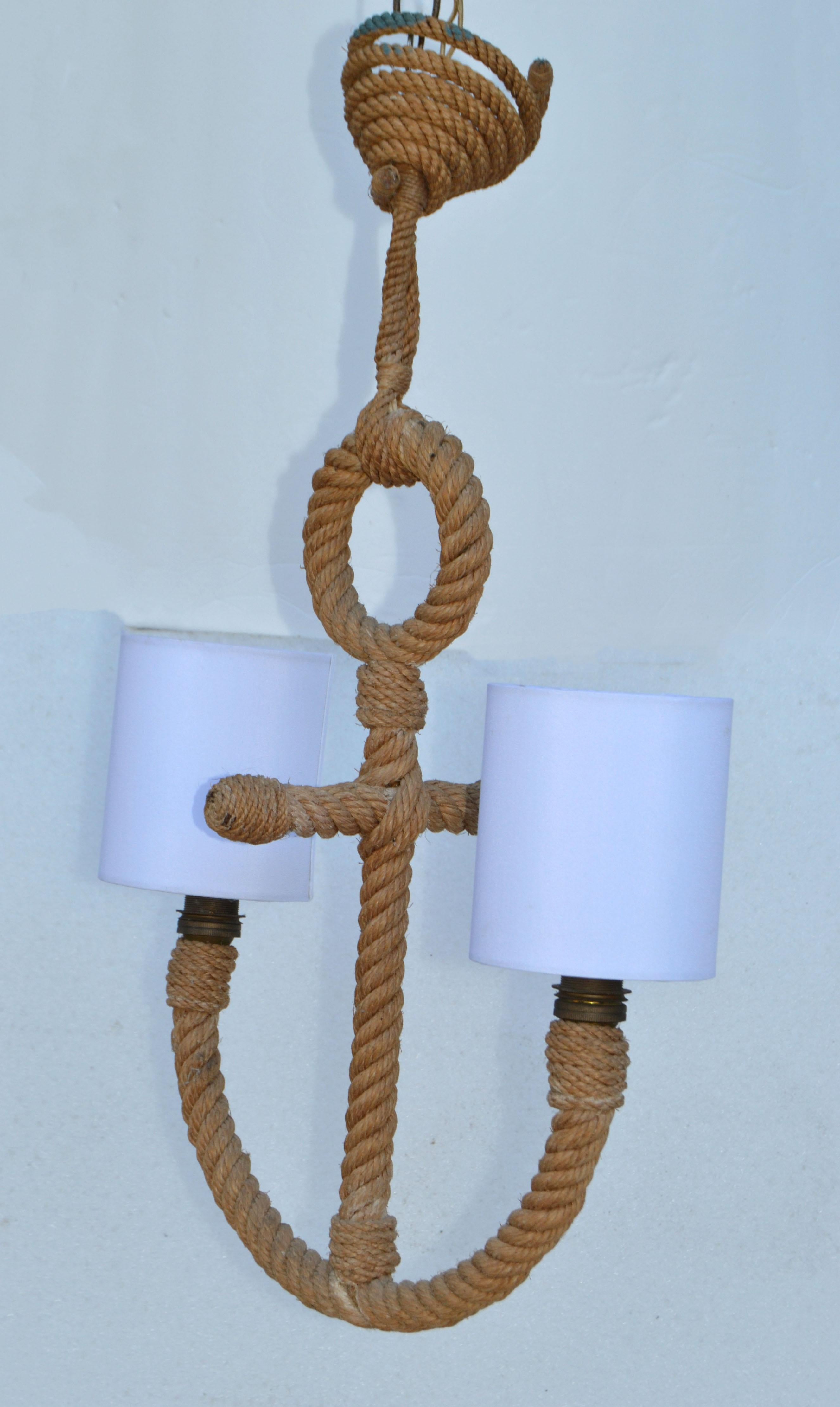 Audoux Minet 2-Licht-Kronleuchter, handgewebt, französisch, Seil, nautisches Anker-Design  (Französisch) im Angebot