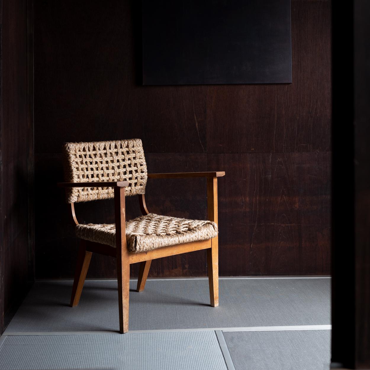 Fauteuil Audoux Minet en hêtre et corde tissée, années 1950 Bon état - En vente à Edogawa-ku Tokyo, JP