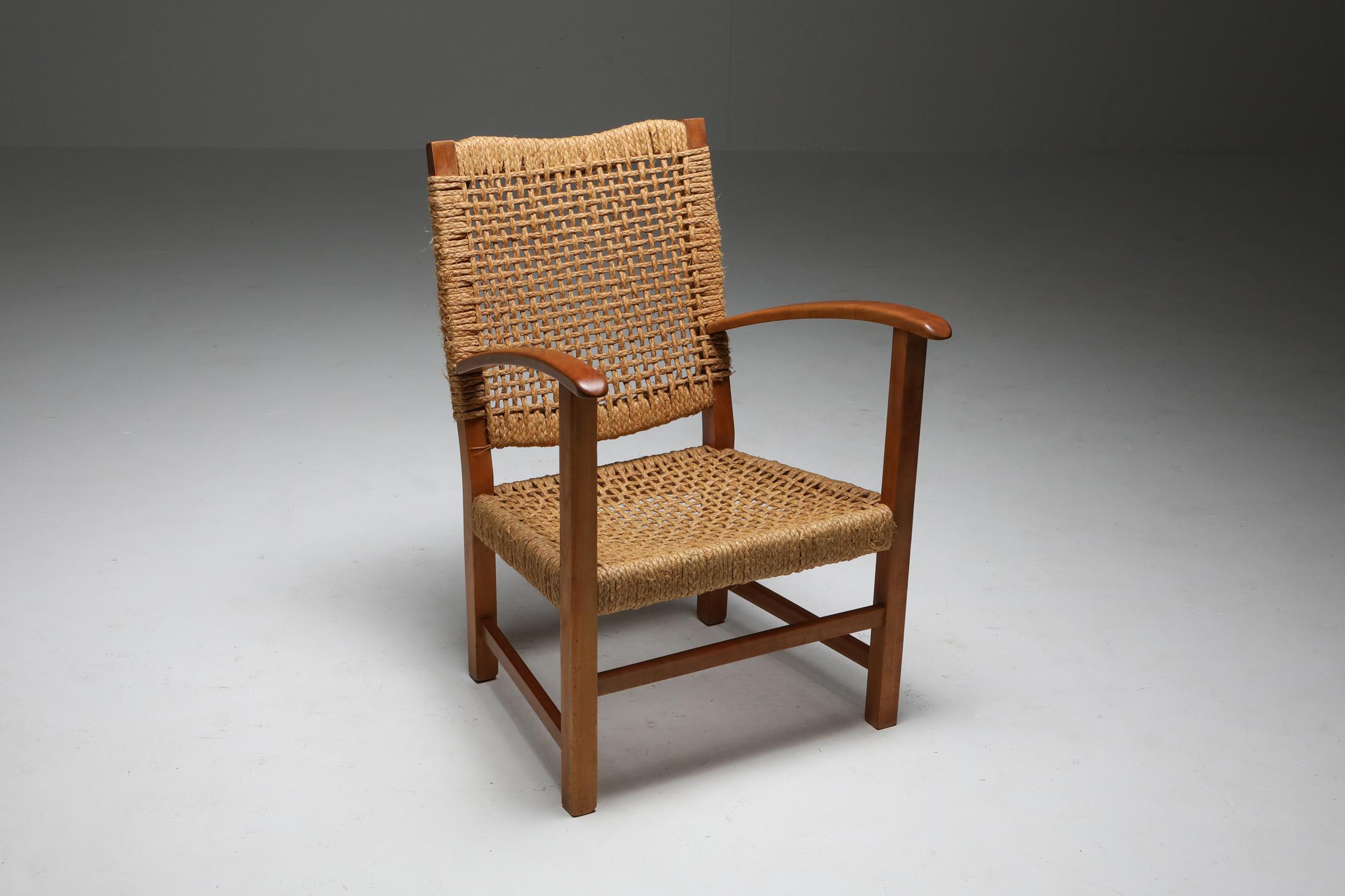 Mid-Century Modern armchair, Audoux Minet, France, 1960s

Easy chair with seagrass cord back and seat by Audoux Minet.
The use of woven rope fits well in a rustic modern inspired interior.

 
 