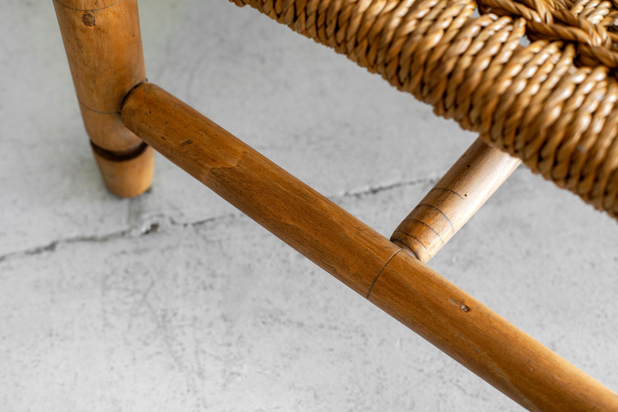 Audoux Minet Bench 2
