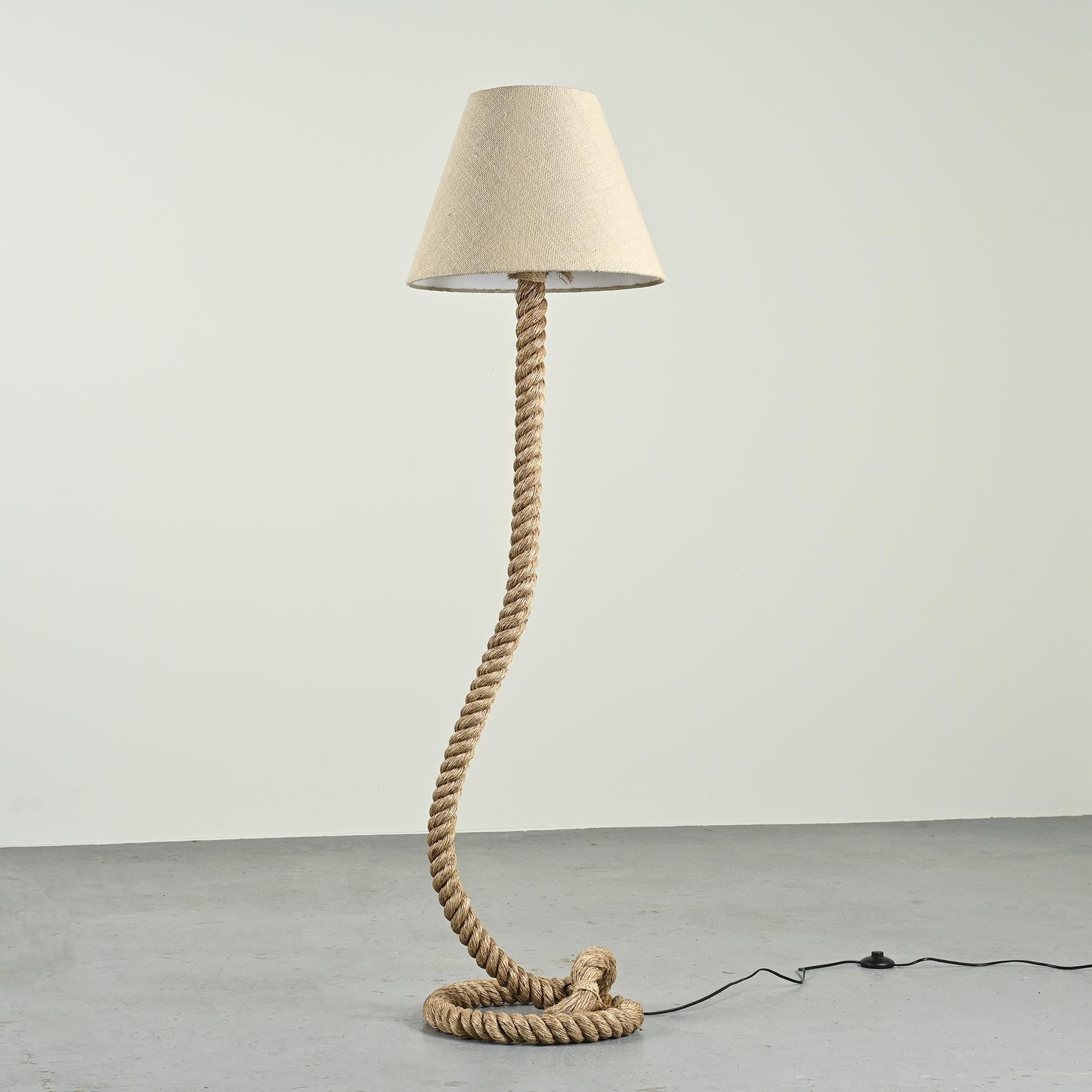Audoux Minet Floor Lamp 1960 In Good Condition In VILLEURBANNE, FR