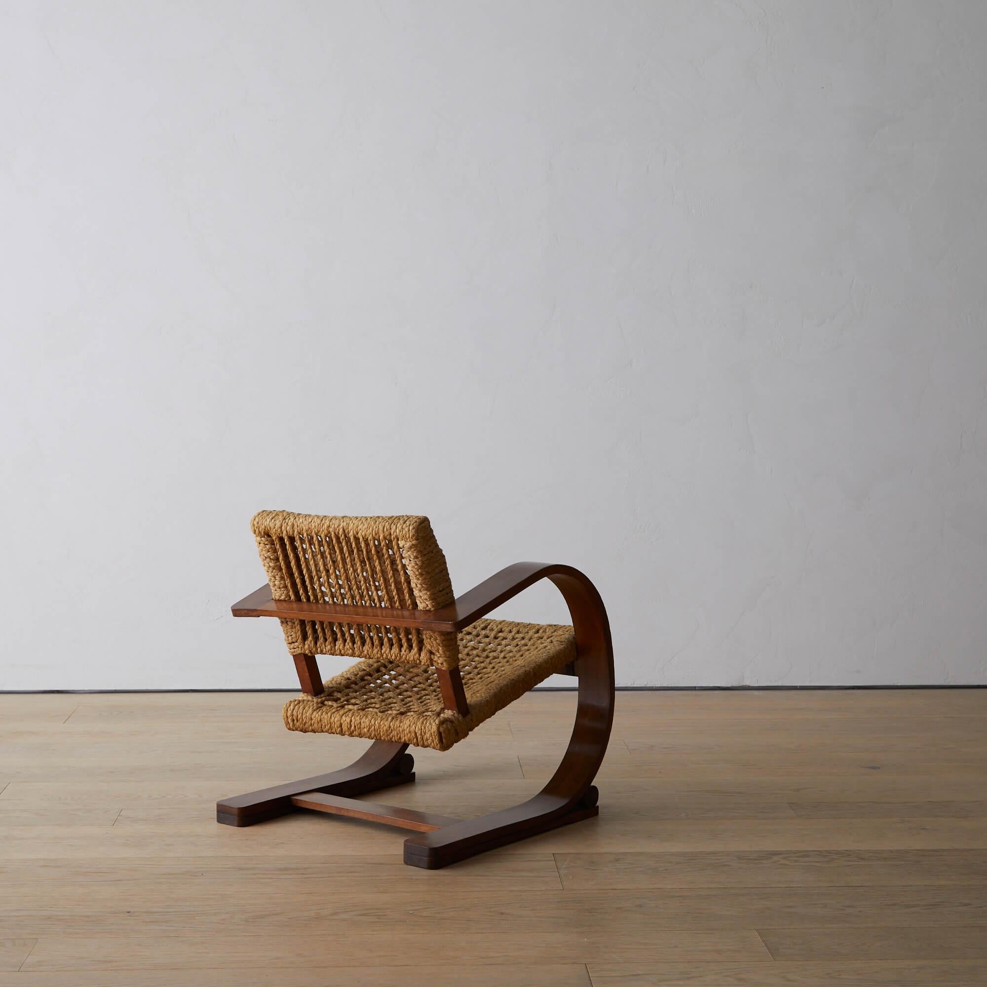 Silla de salón Audoux Minet en Bueno estado para la venta en Long Island City, NY