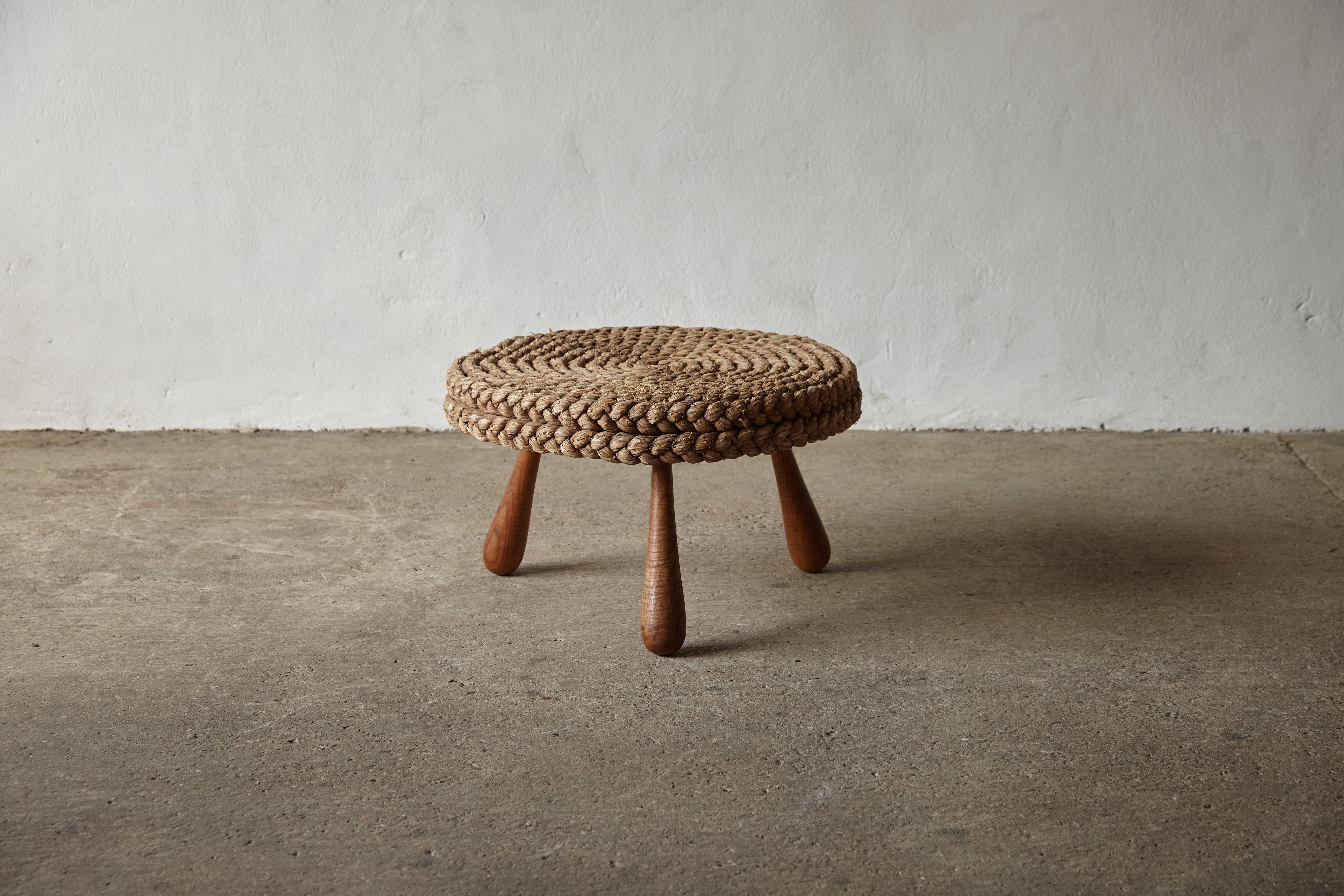 A superb coffee or side table by Frida Minet and Adrien Audoux, 1940s/50s, France. Some wear to the rope. Height: 37cm Diameter 61cm. Ships worldwide.




UK customers please note: listed prices do not include VAT.