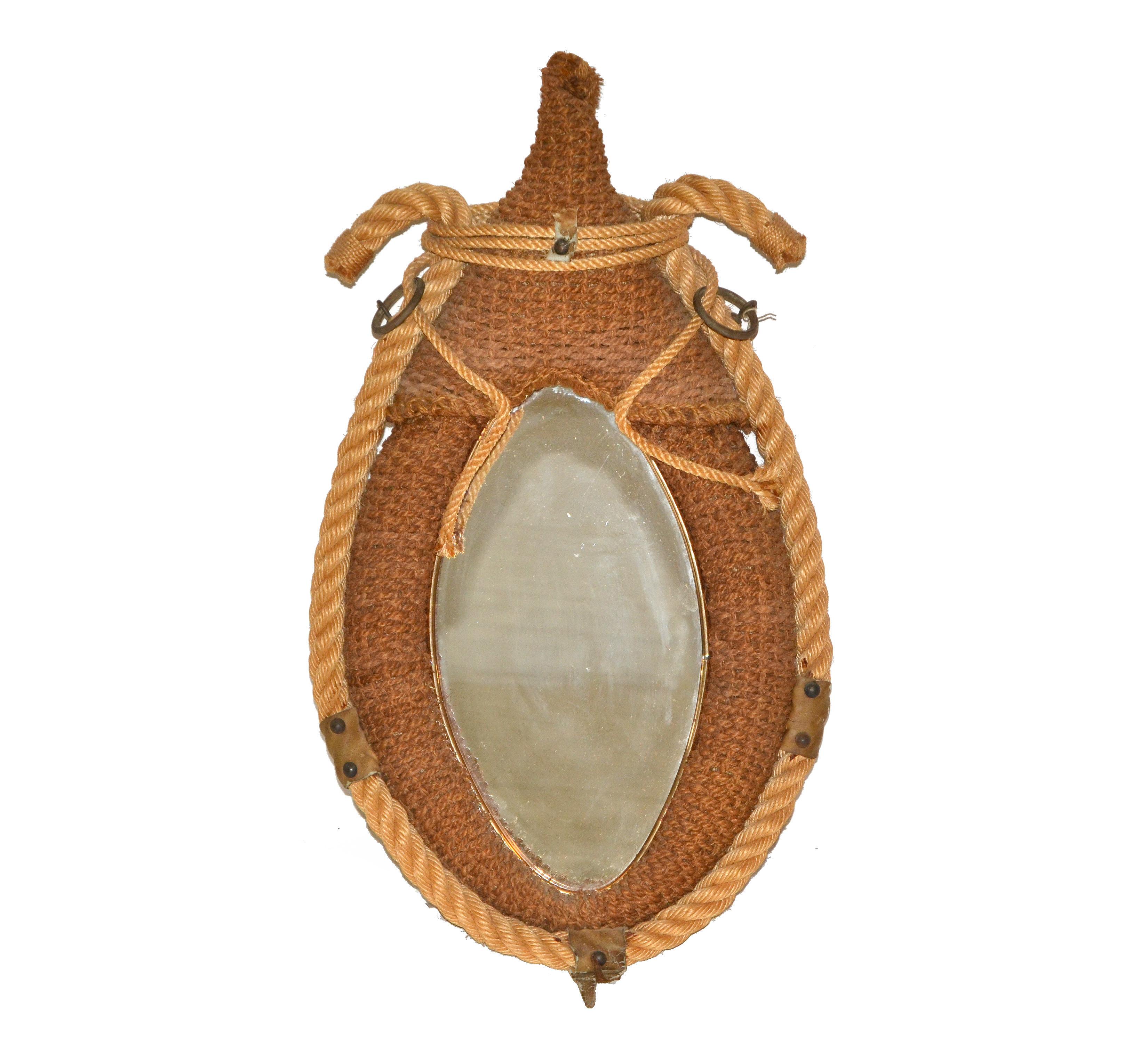 1970s Beige Audoux Minet style oval nautical French Provincial Robe & Jute wall mirror.
Superb handmade craftsmanship.