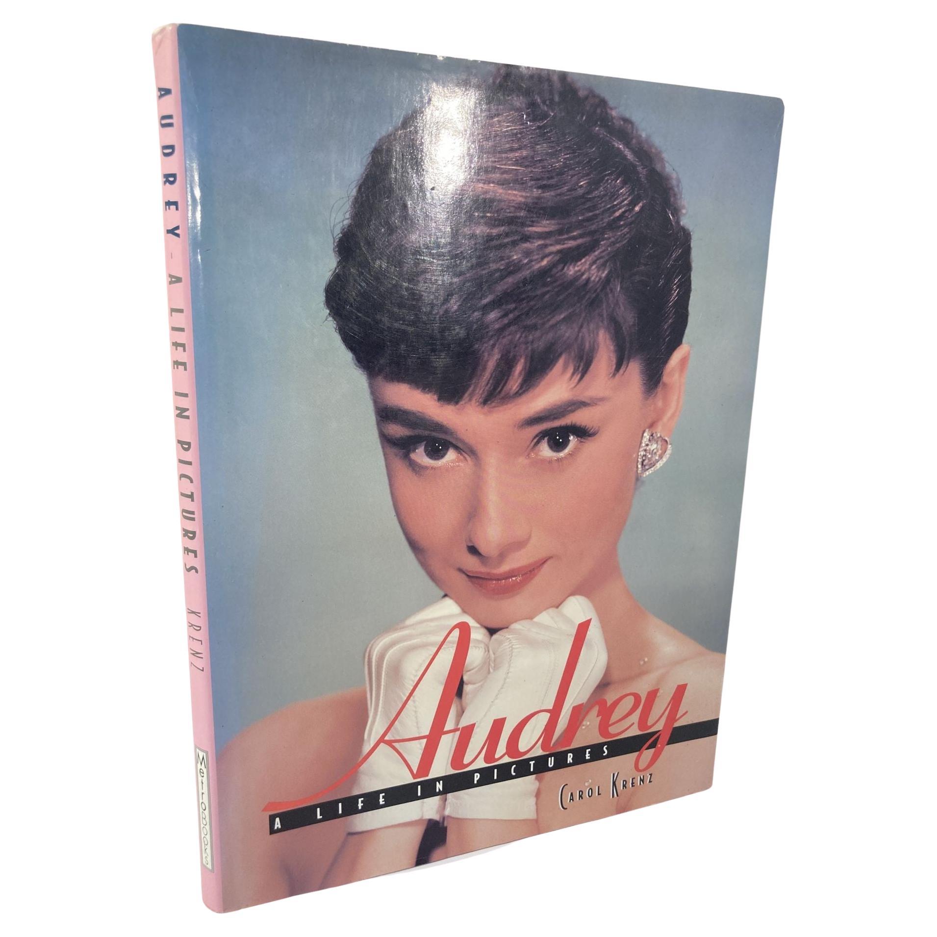 Livre à couverture rigide « Audrey : a Life in Pictures » de Carol Krenz 1997