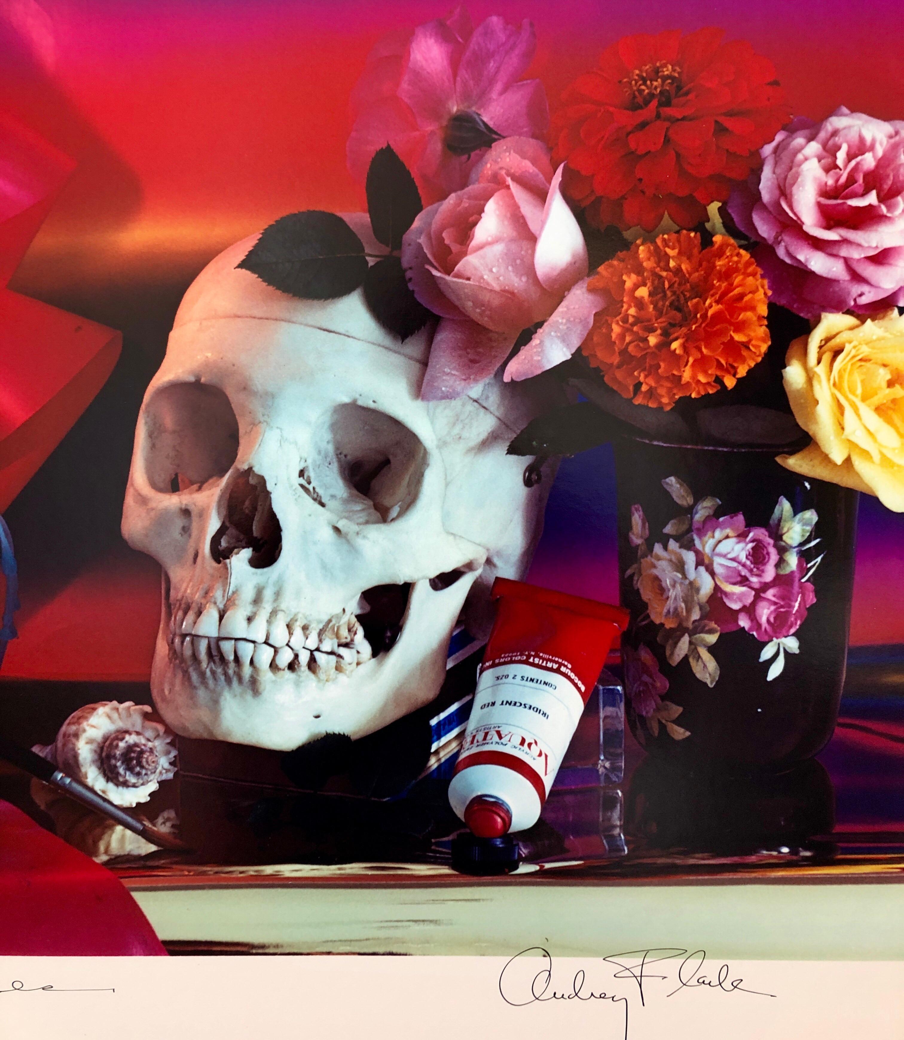 Photo imprimée par transfert en couleur « crâne et roses » d'Audrey Flack 6