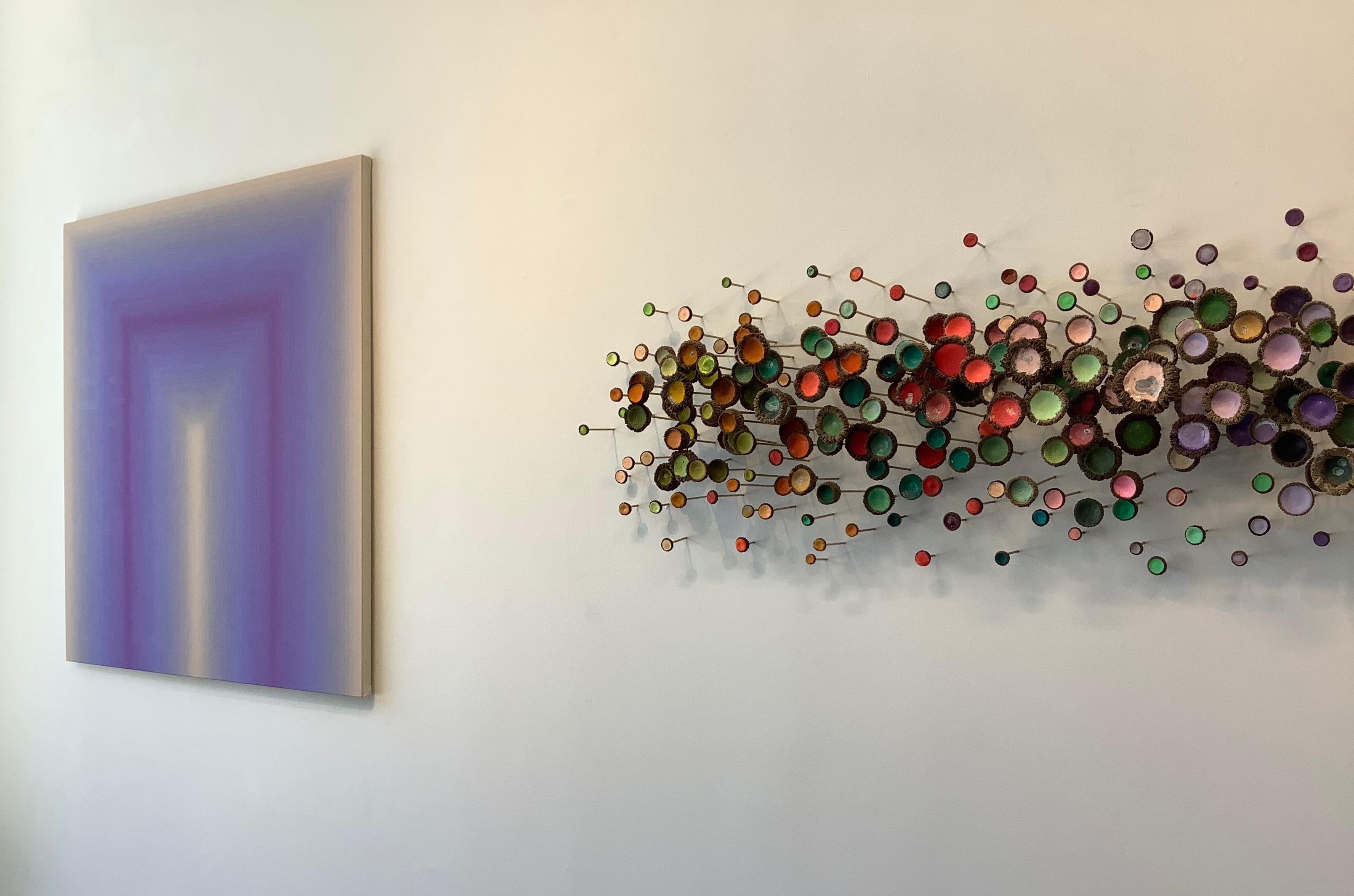 Acércate - Rayas abstractas contemporáneas degradadas Lila Lavanda Púrpura, 2020 en venta 8