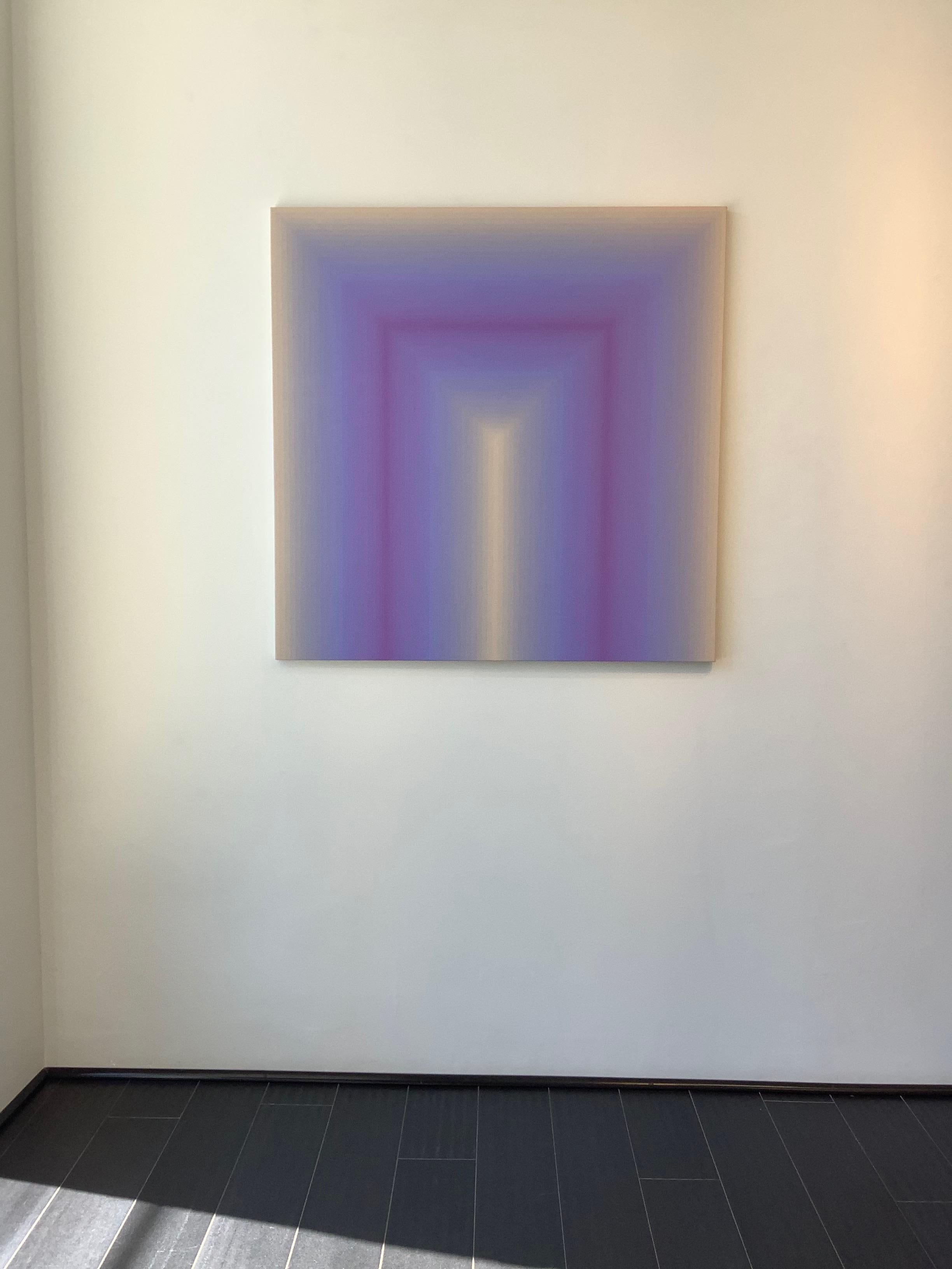 Acércate - Rayas abstractas contemporáneas degradadas Lila Lavanda Púrpura, 2020 en venta 1
