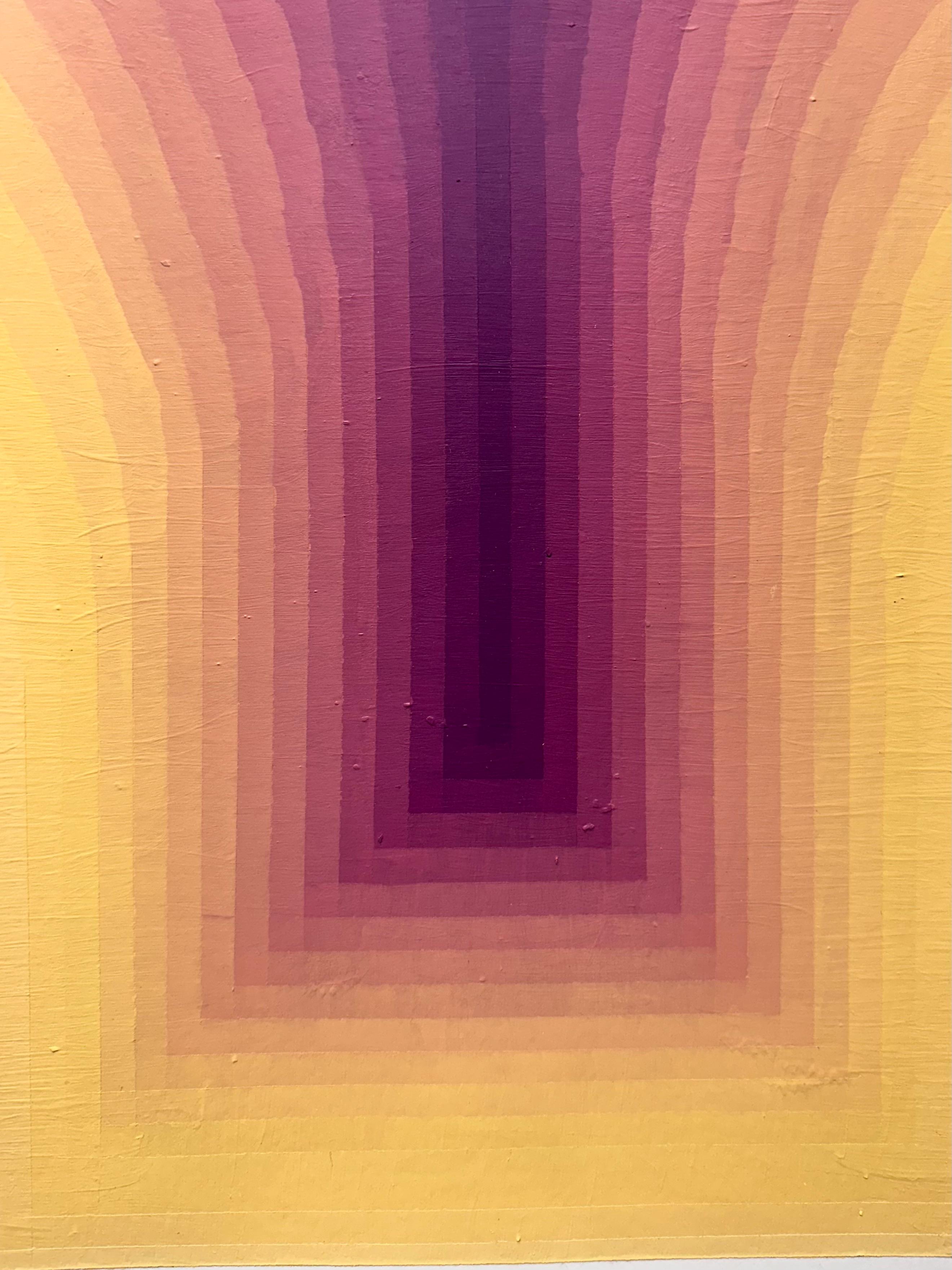 En esta pintura abstracta contemporánea en acrílico sobre papel Yupo, las rayas de color degradado en amarillo pálido y morado magenta son vibrantes y están cuidadosamente ordenadas. Firmado, fechado y titulado en el reverso.

Audrey Stone se ha