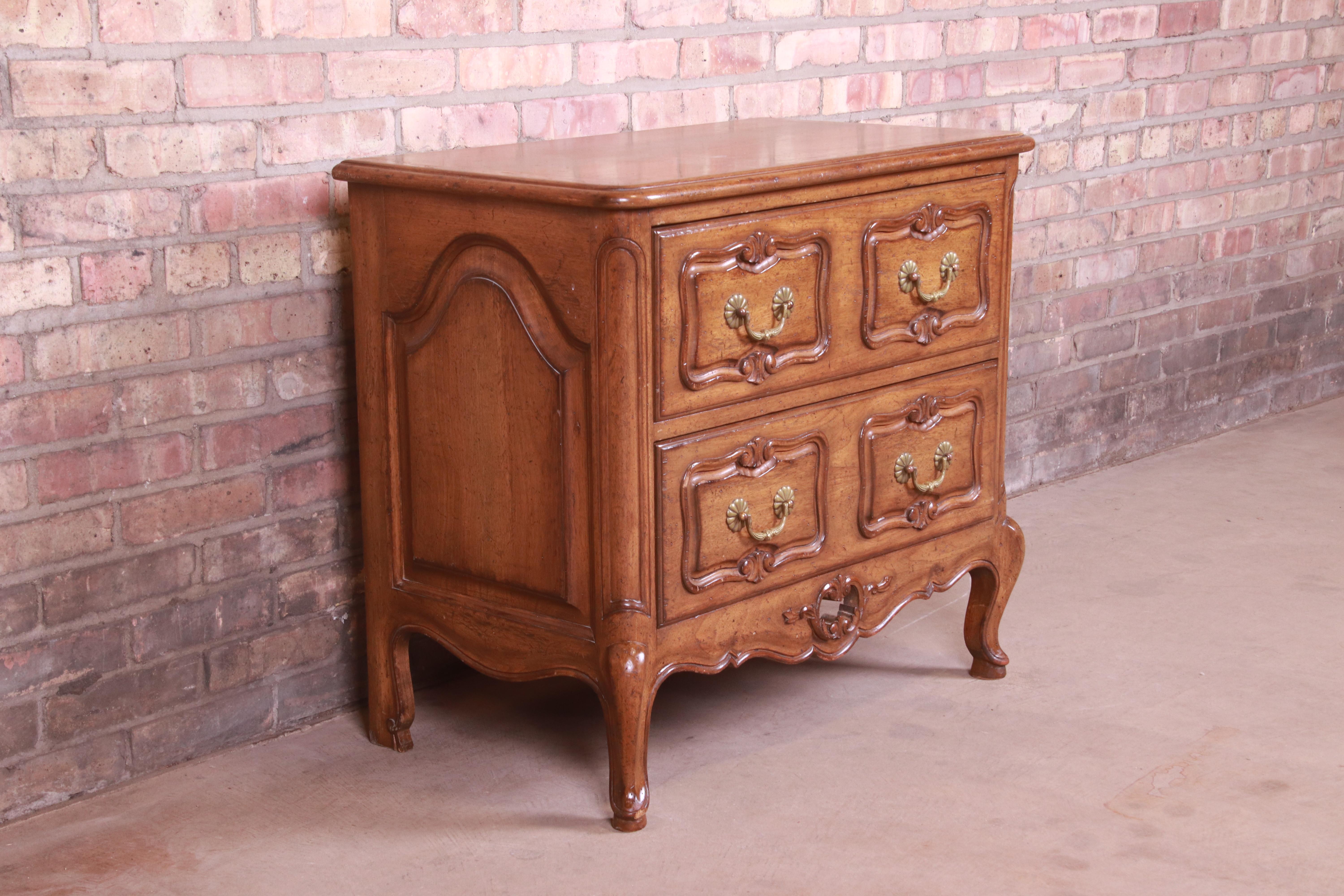 Brass Auffray & Co. French Provincial Louis XV Carved Walnut Chest of Drawers For Sale