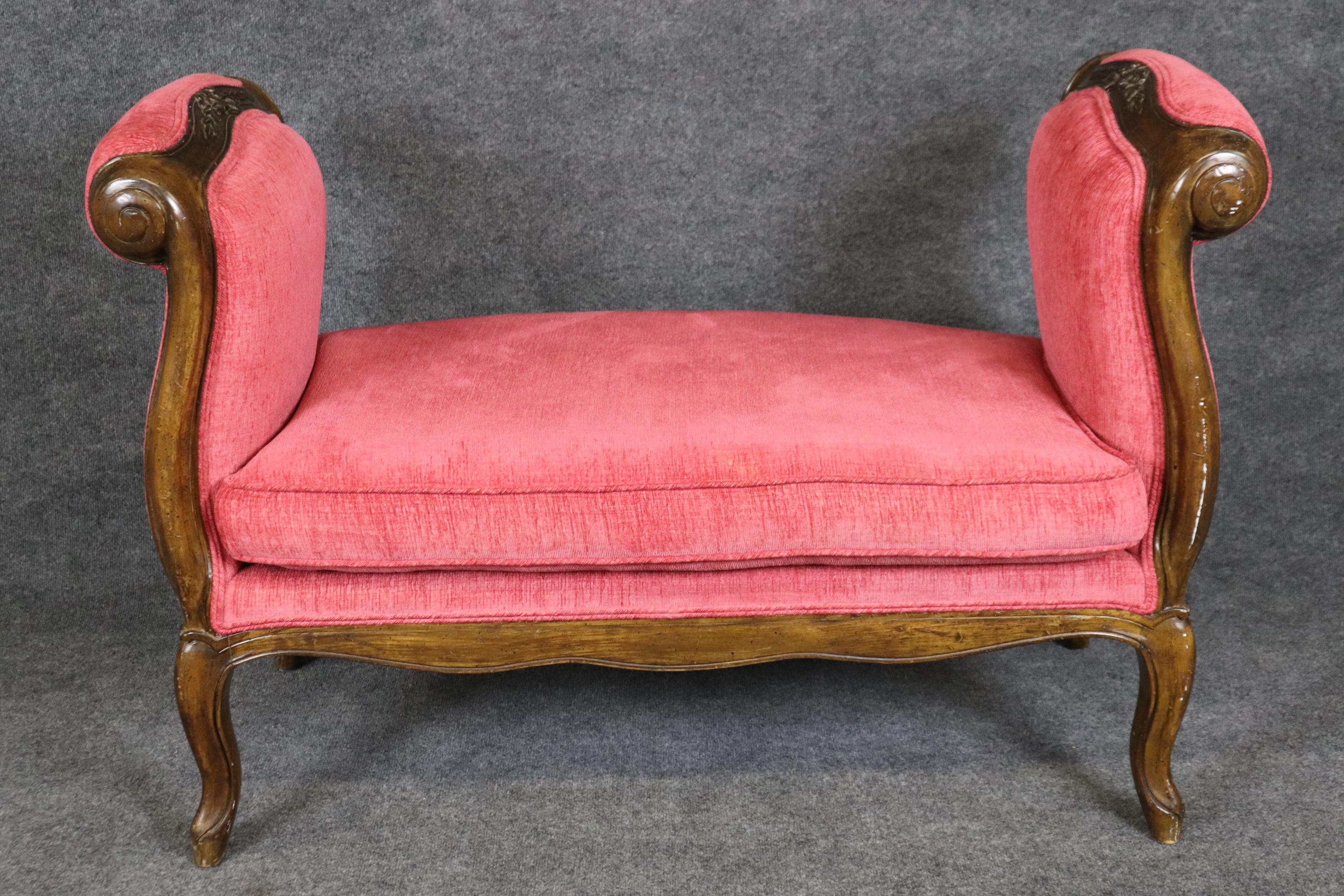 Tabouret de boudoir à fenêtre Louis XV français sculpté de style Auffray Bon état - En vente à Swedesboro, NJ