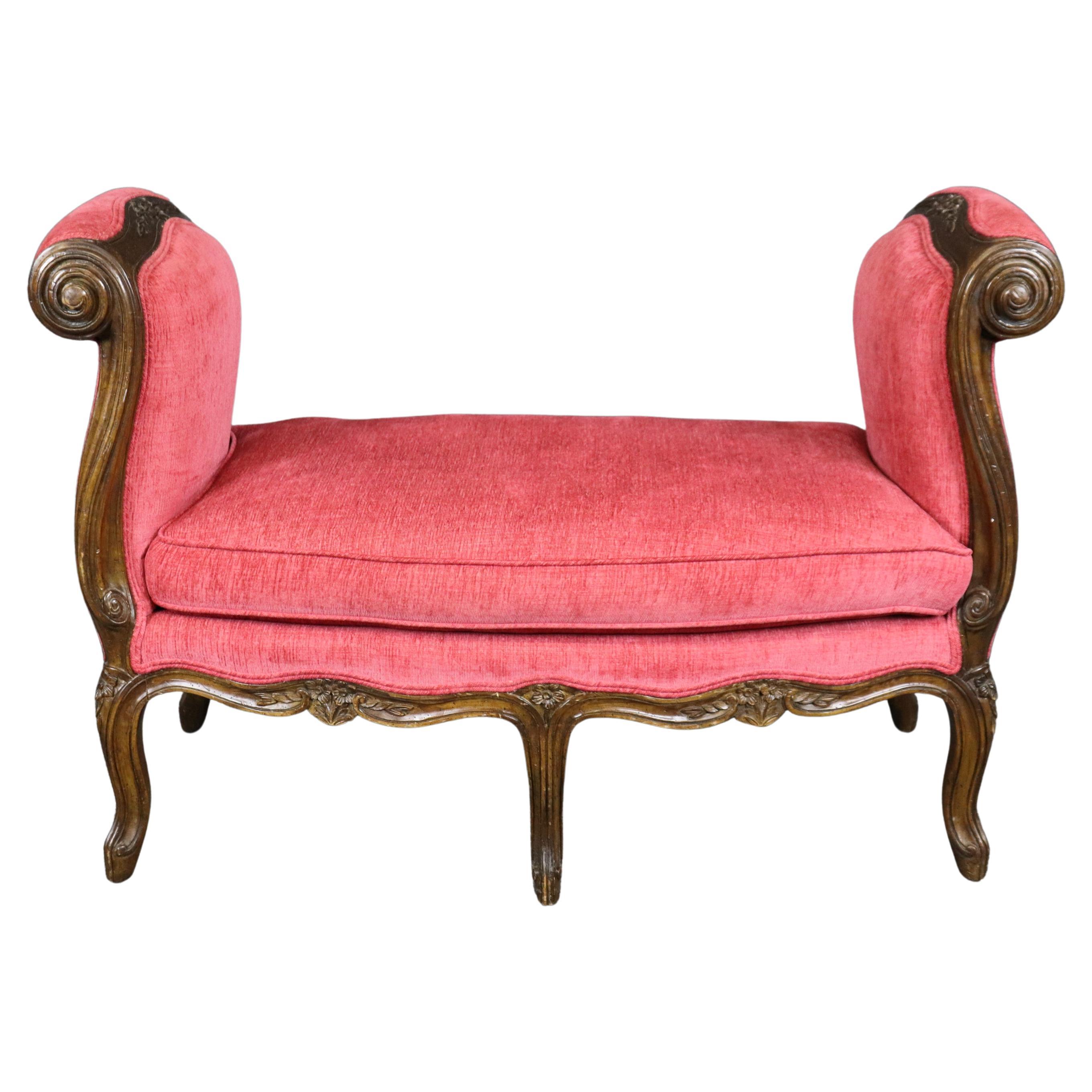 Sgabello da boudoir con finestra francese Luigi XV in stile Auffray intagliato in noce