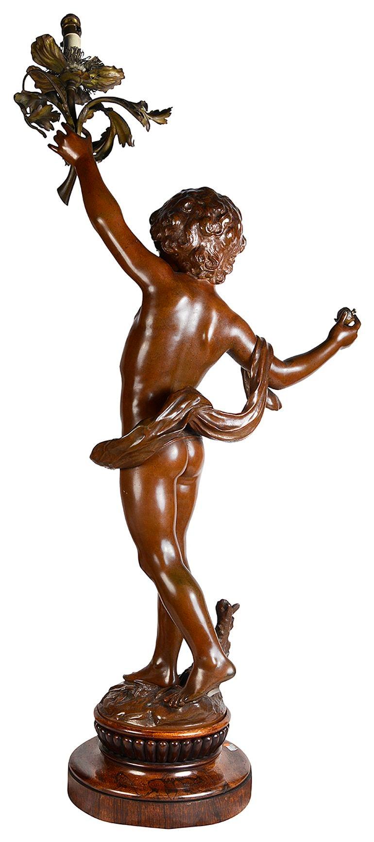Patinato Agosto. Lampada Moreau a putti grandi in bronzo, XIX secolo. in vendita