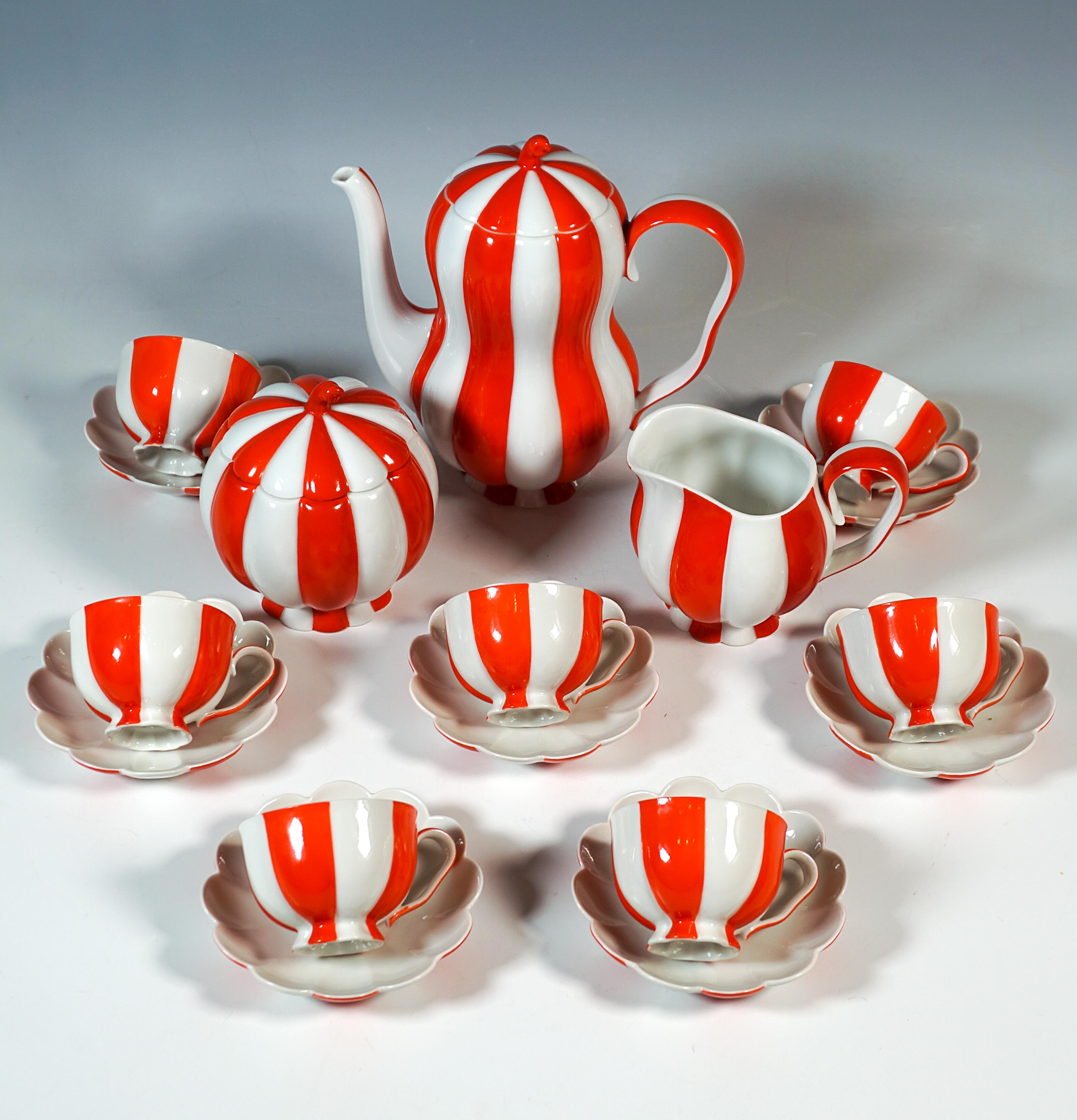 In 1929, Josef Hoffmann, founder of the legendary Wiener Werkstätte, designed this world-famous mocha service. Hoffmann was one of the greatest designers of the 20th century and a member of the Vienna Secession alongside artists such as Gustav