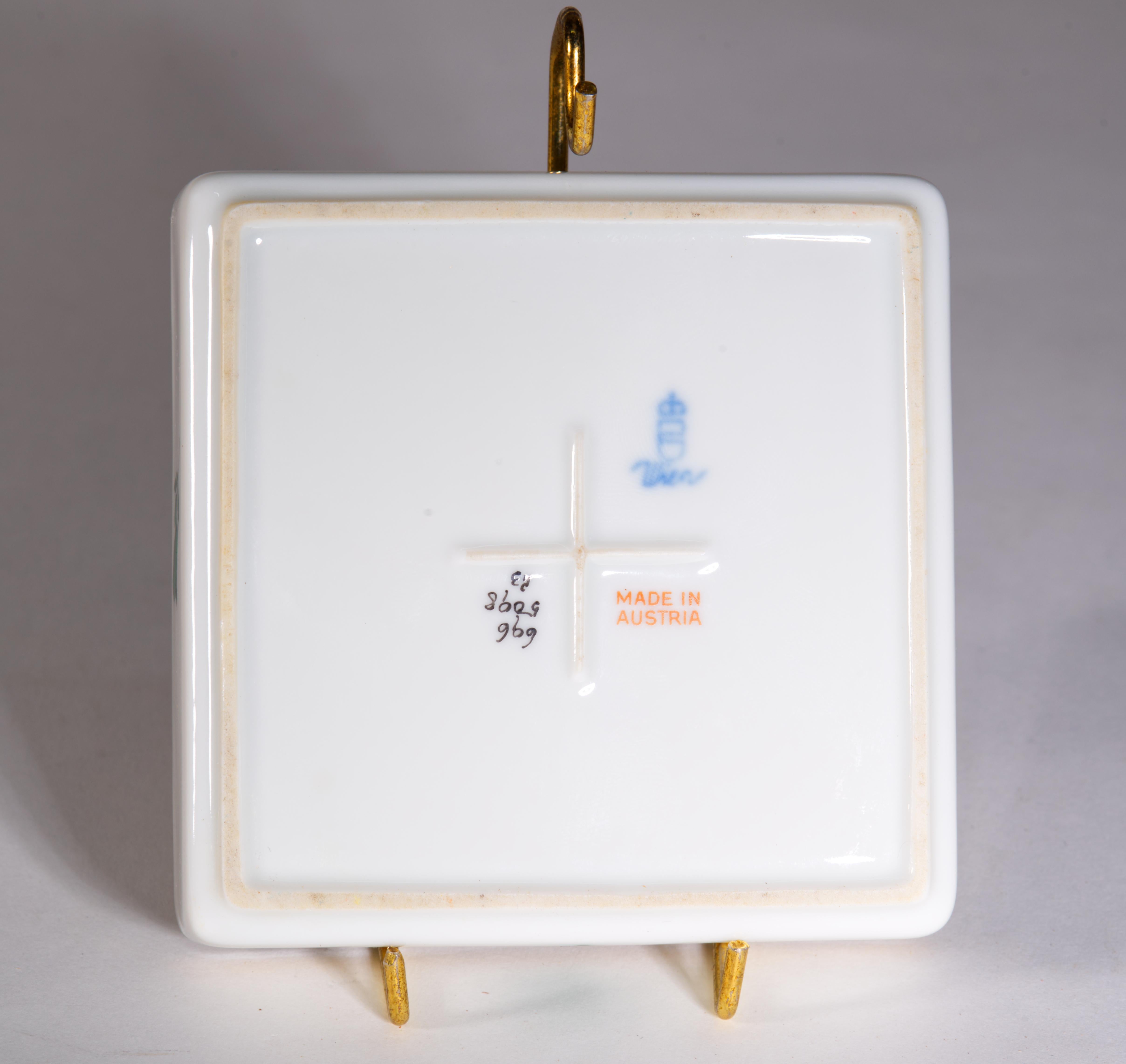 Augarten Maria Theresa Porcelaine Dresser Box & Lid en vente 1