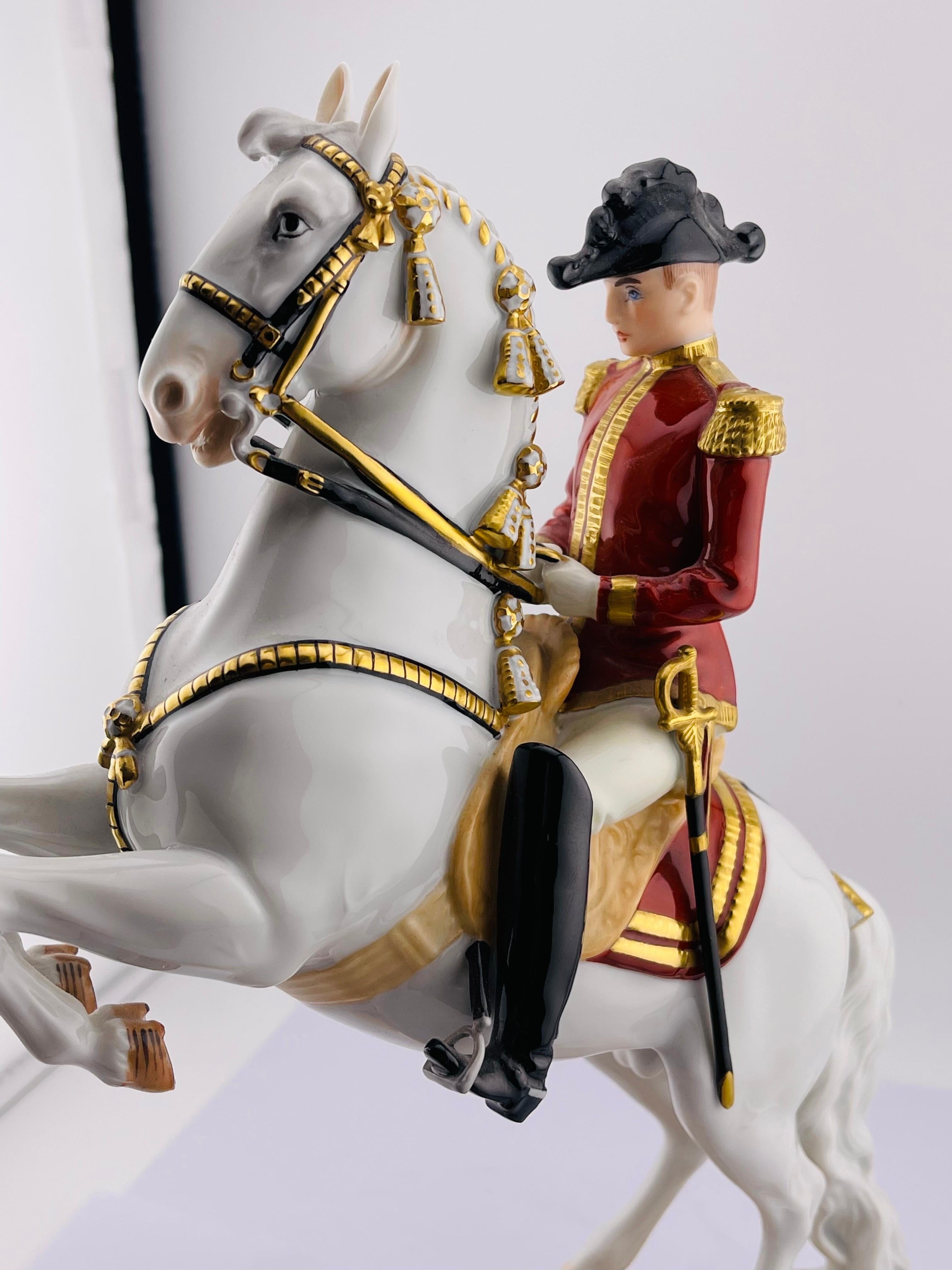 Augarten Viena - figura grande - Courbette / Spanish Riding School - aprox. 29 en venta 1