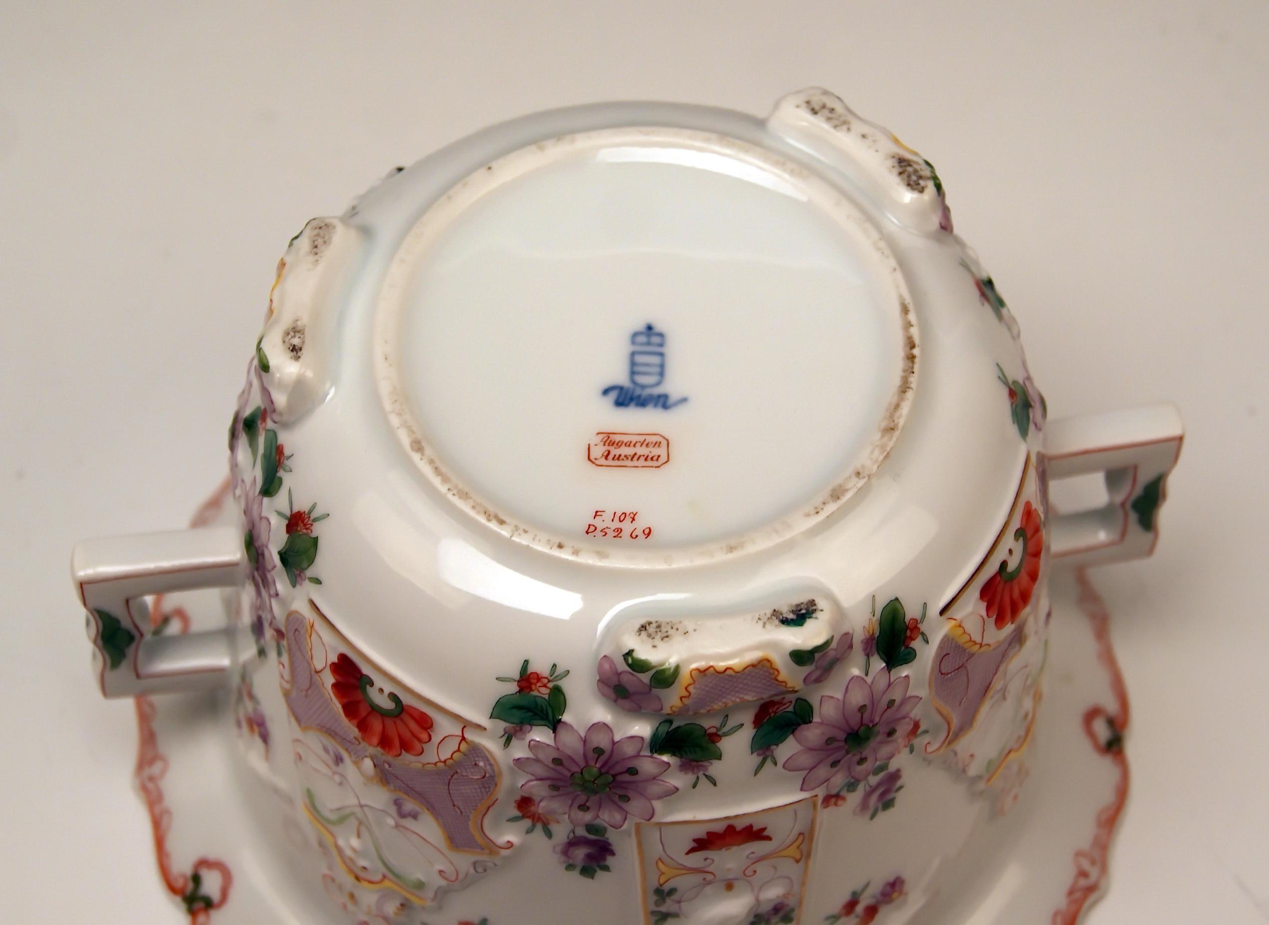 Porcelain Augarten Vienna Lidded Oil Pot Candy Box Baroque Style Chinese Decor Du Paquier For Sale