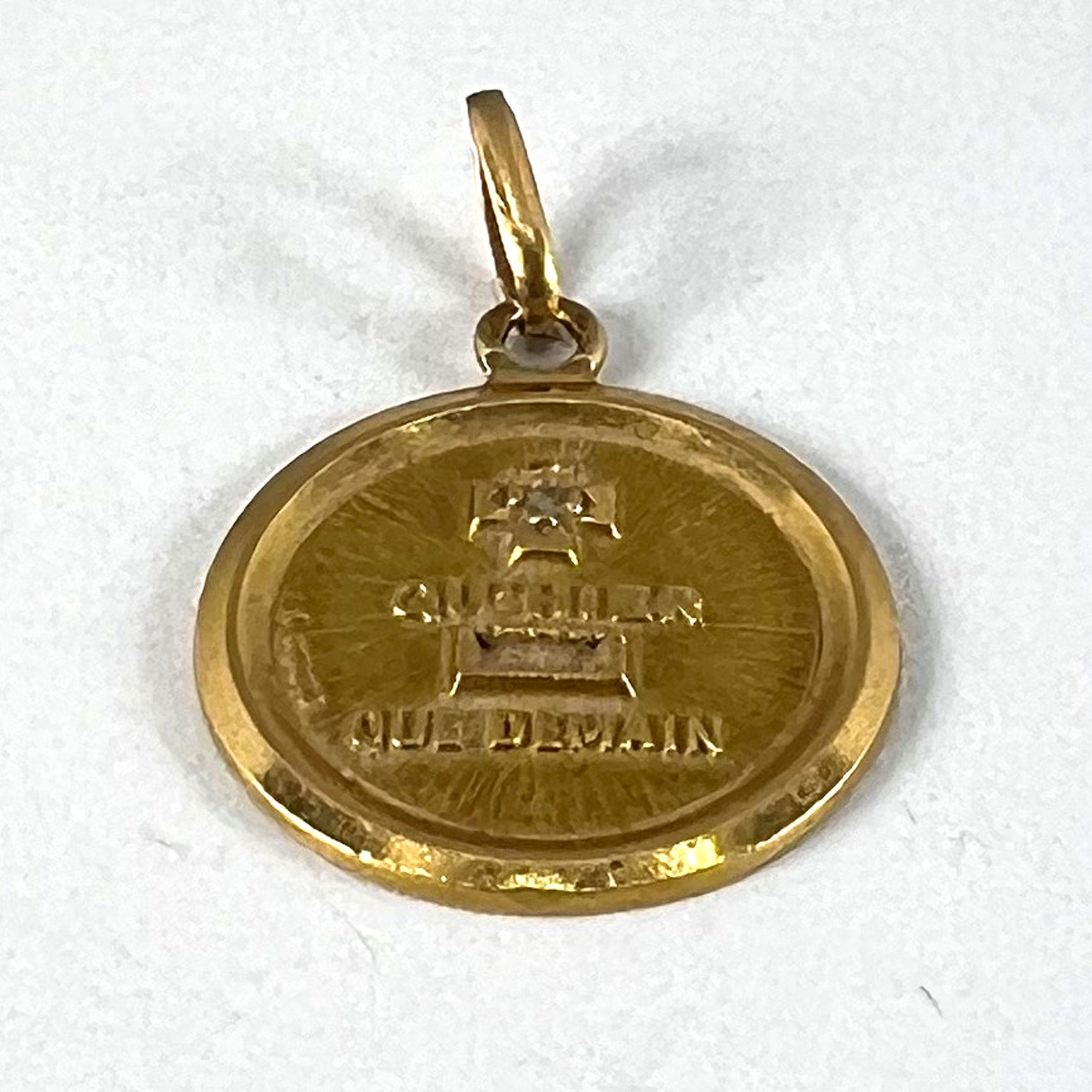 A Augis French More Than Yesterday Pendentif à breloques en or jaune 18K avec diamants et amour en vente 7
