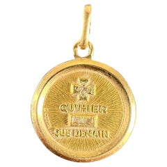 A Augis French More Than Yesterday Pendentif à breloques en or jaune 18K avec diamants et amour