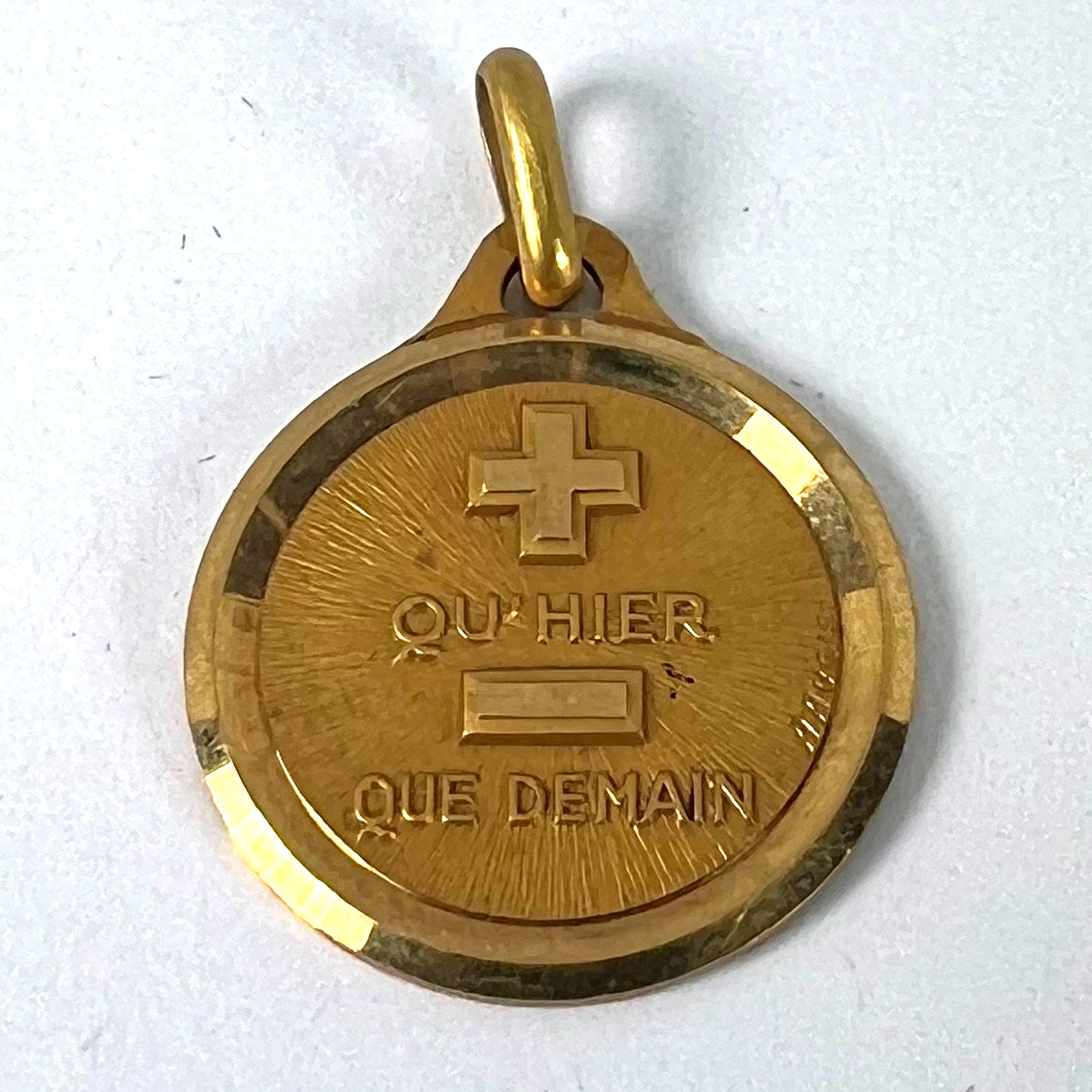 A. Augis French More Than Yesterday Ciondolo d'amore in oro giallo 18 carati in vendita 8