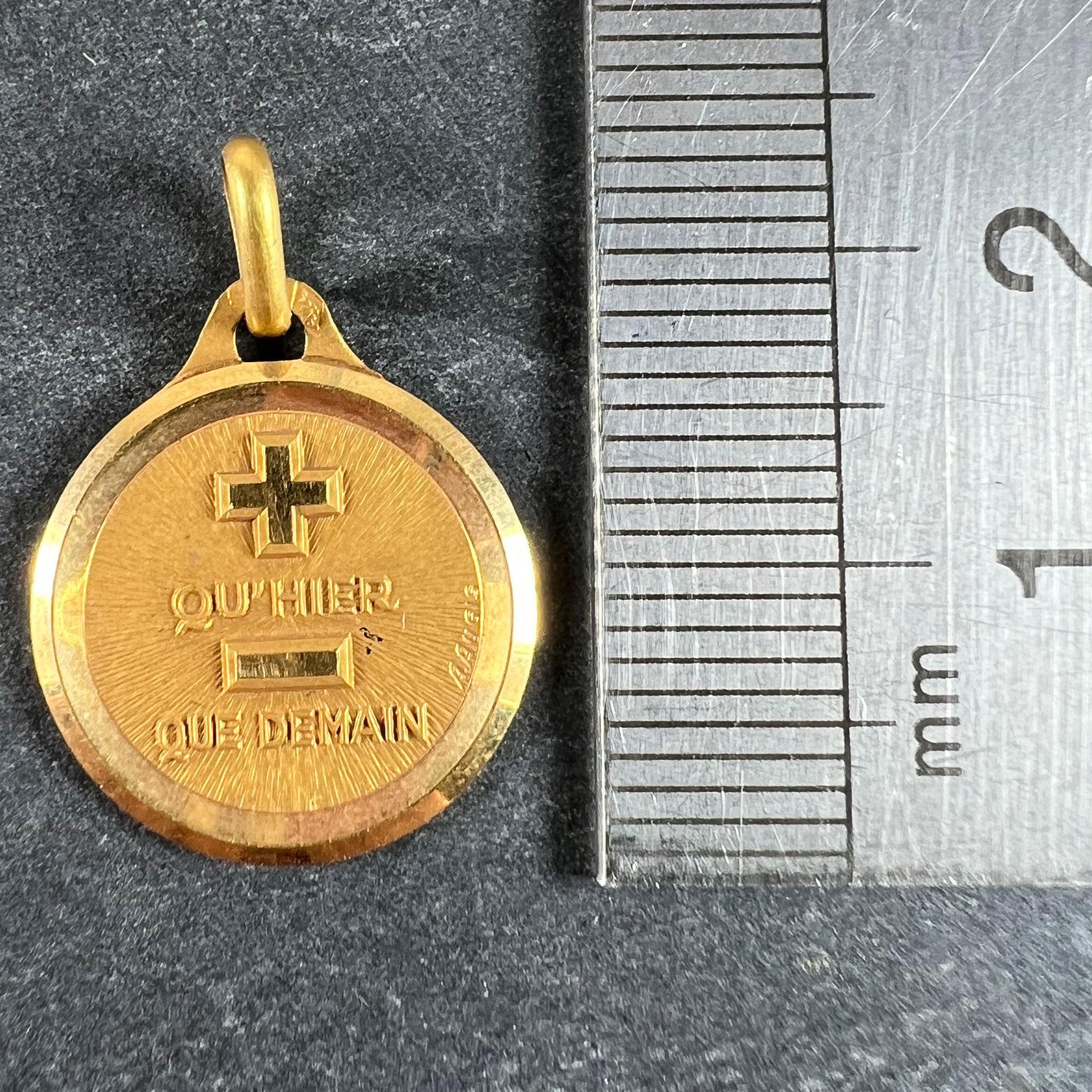 A. Augis French More Than Yesterday Ciondolo d'amore in oro giallo 18 carati in vendita 5