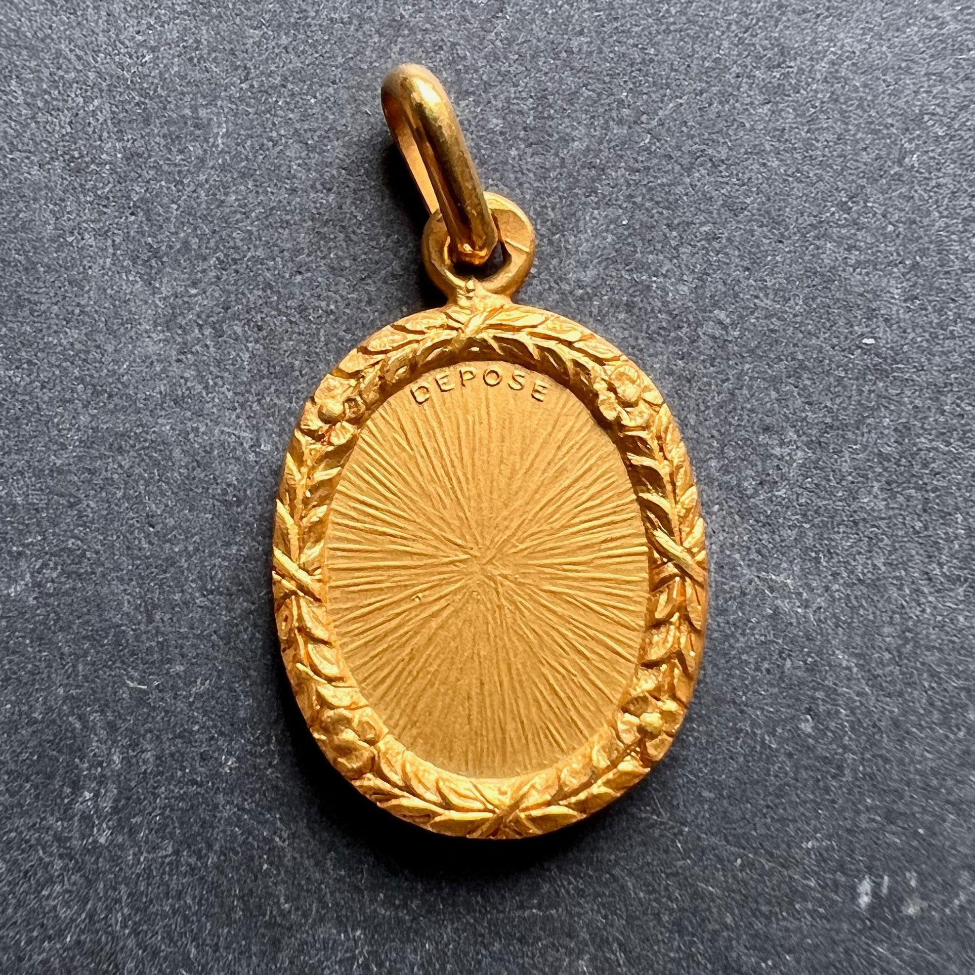 augis pendant