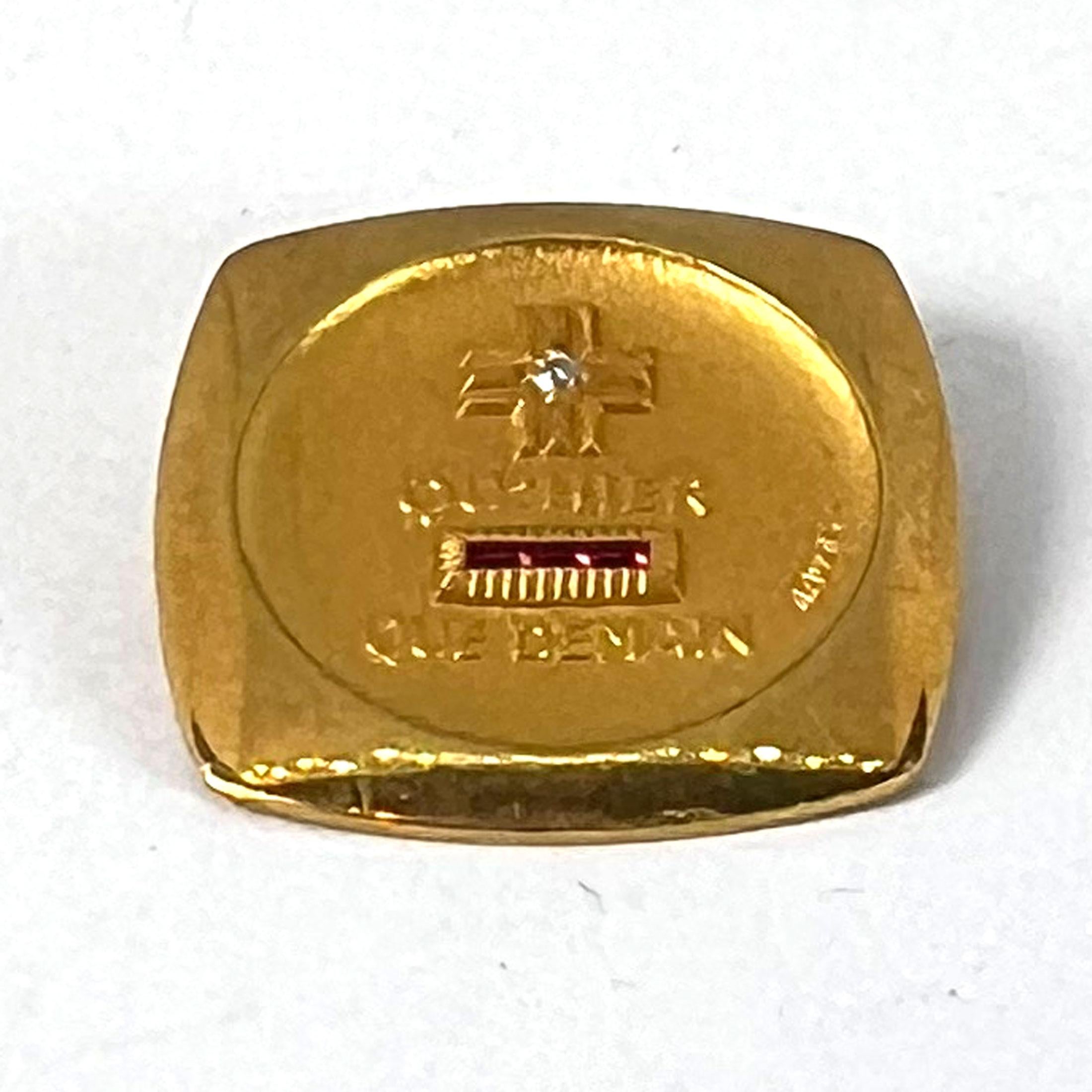 Augis French Plus Qu'Hier Colgante de oro amarillo de 18 quilates con diamantes y amor en venta 8