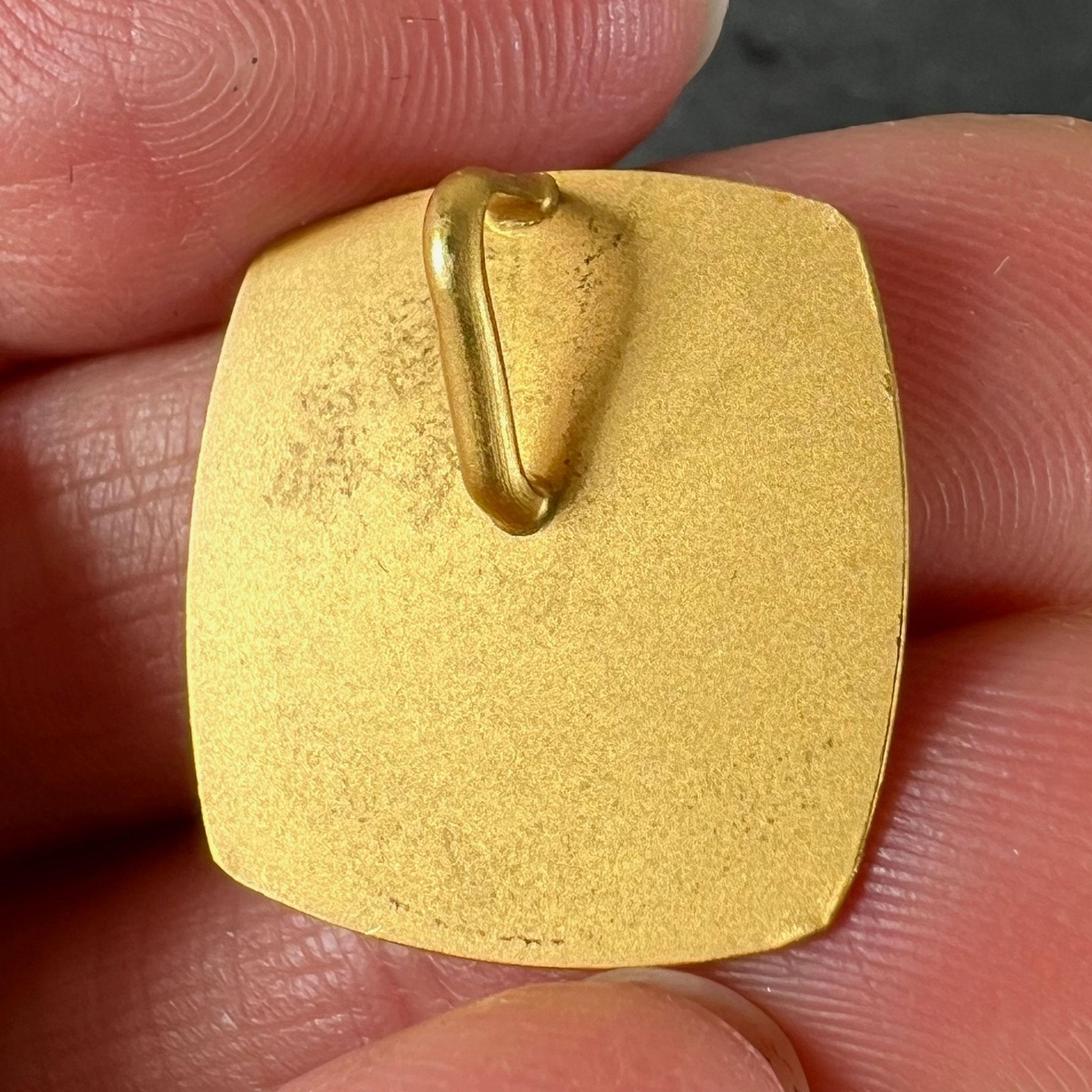 Augis French Plus Qu'Hier Colgante de oro amarillo de 18 quilates con diamantes y amor en venta 3