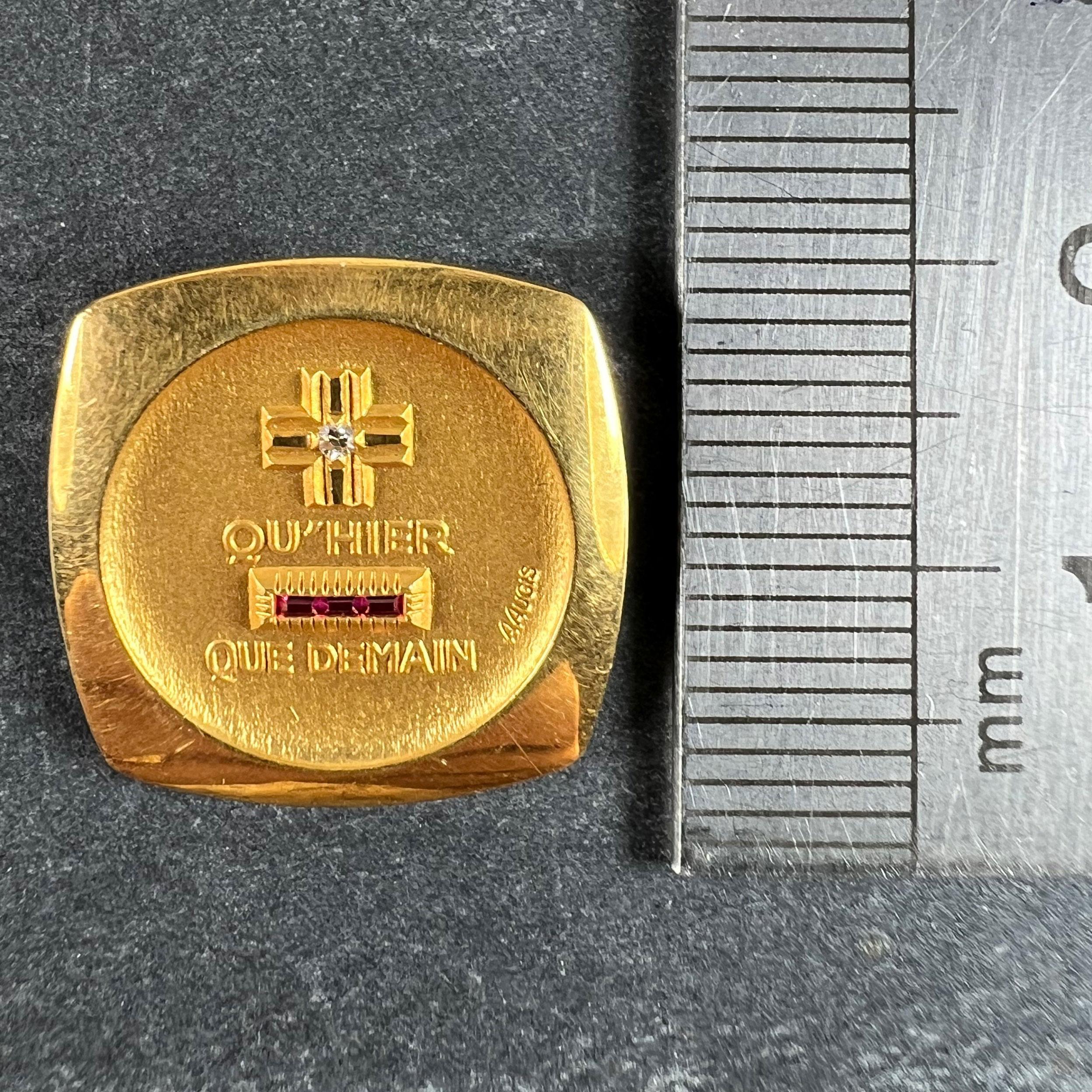 Augis French Plus Qu'Hier Colgante de oro amarillo de 18 quilates con diamantes y amor en venta 4