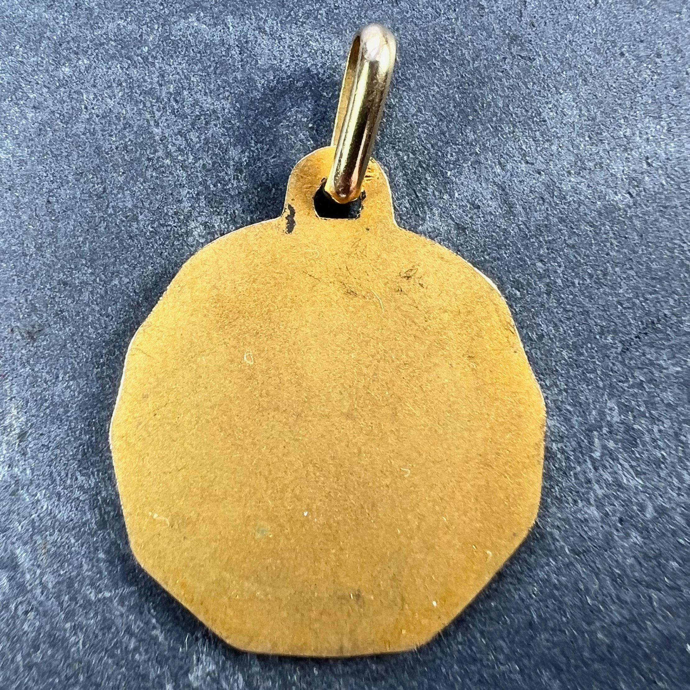 Augis Grun French Saint Christopher 18K Yellow Gold Charm Pendant In Good Condition For Sale In London, GB
