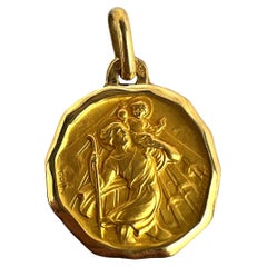 Augis Grun French Saint Christopher 18K Yellow Gold Charm Pendant