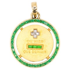 Augis Love Medal – Plus qu’hier, moins que demain – Yellow Gold with Calibrated