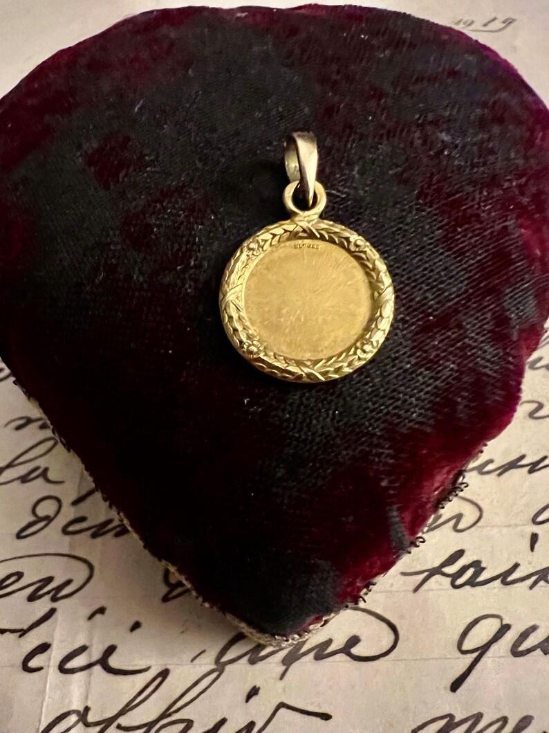 Women's or Men's Augis Qu Hier Que Demain Love Medal Love Token 18 ct Gold