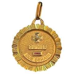Augis Qu Hier Que Demain Love Medal Pendant  Love Token 18ct Gold