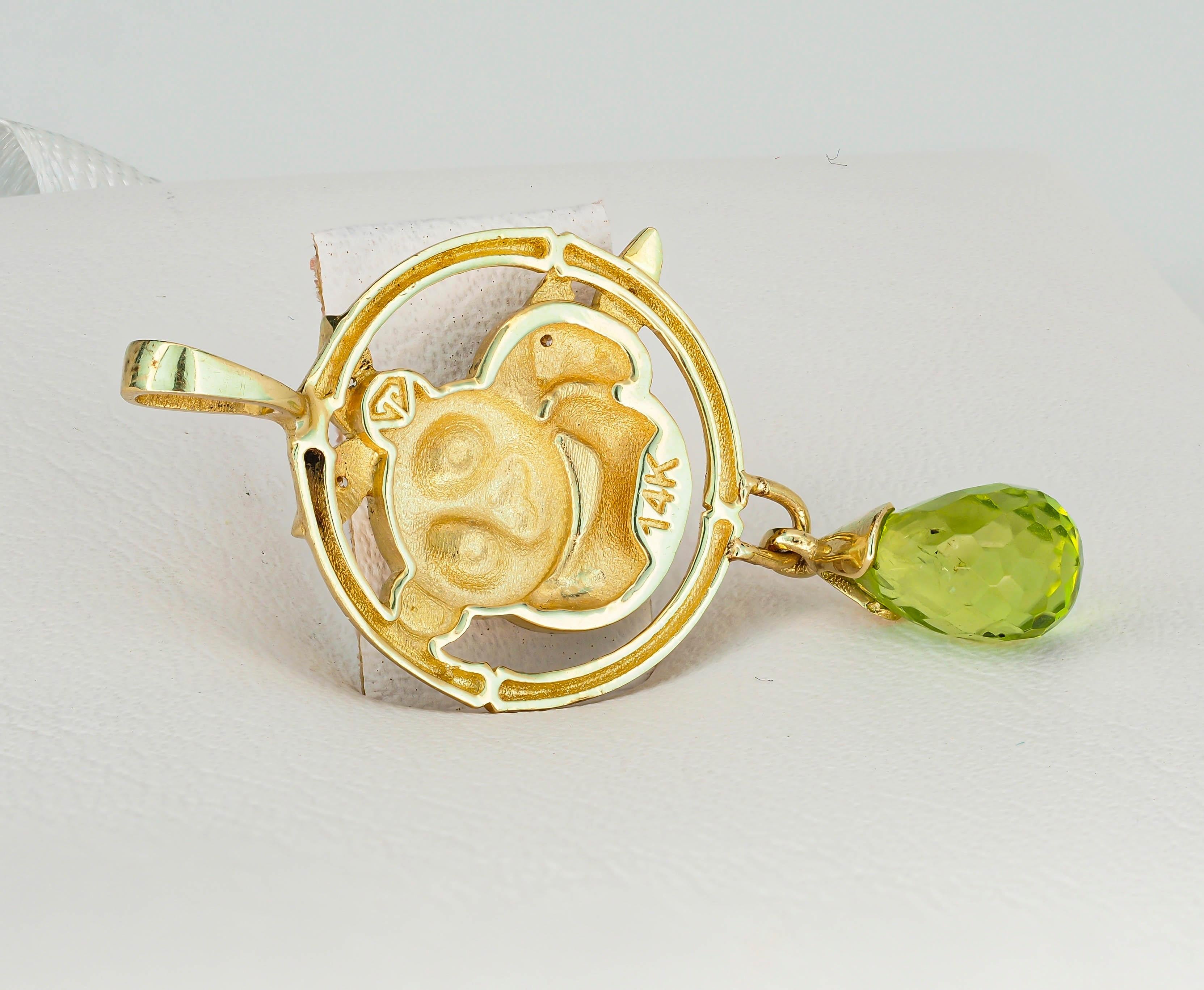 Women's August birthstone peridot 14k gold pendant