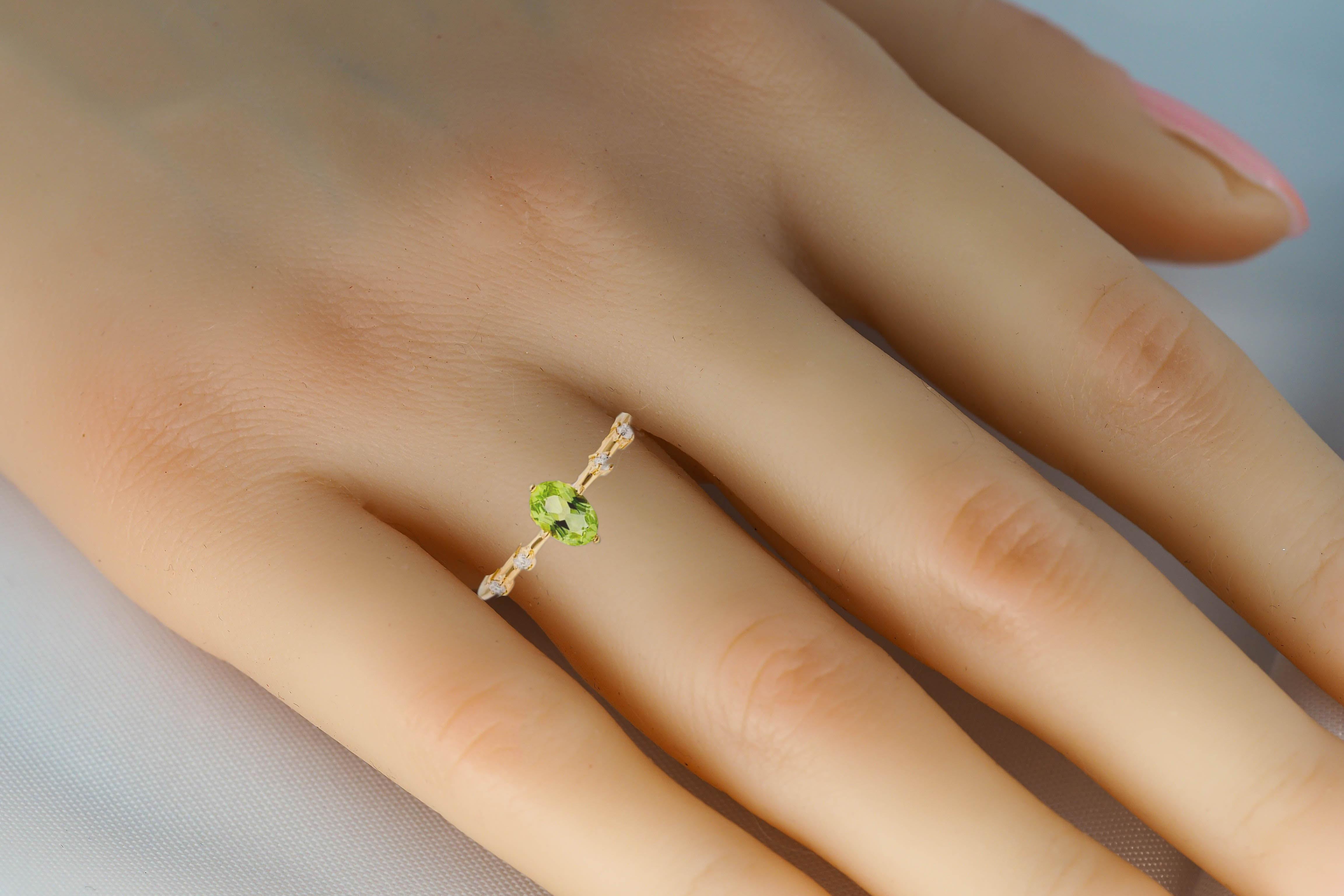 August birthstone peridot 14k gold ring.
Genuine peridot 14k gold ring. Peridot engagement ring. Peridot vintage ring. Oval peridot ring. Natural peridot ring.  

Metal: 14k solid gold
Weight: 1.8 gr (depends from size).

Central gemstone:
Natural