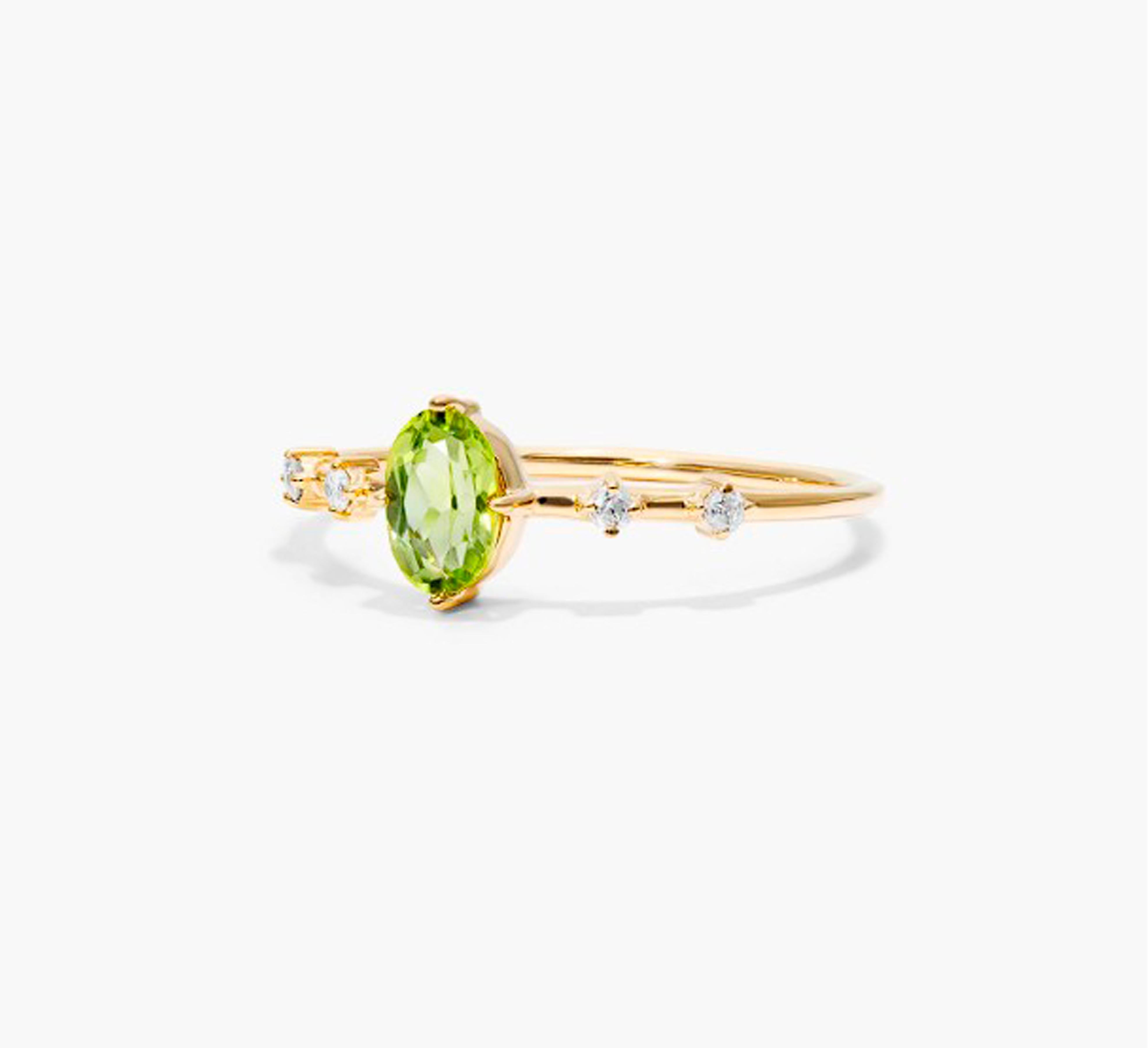 Oval Cut August birthstone peridot 14k gold ring. For Sale