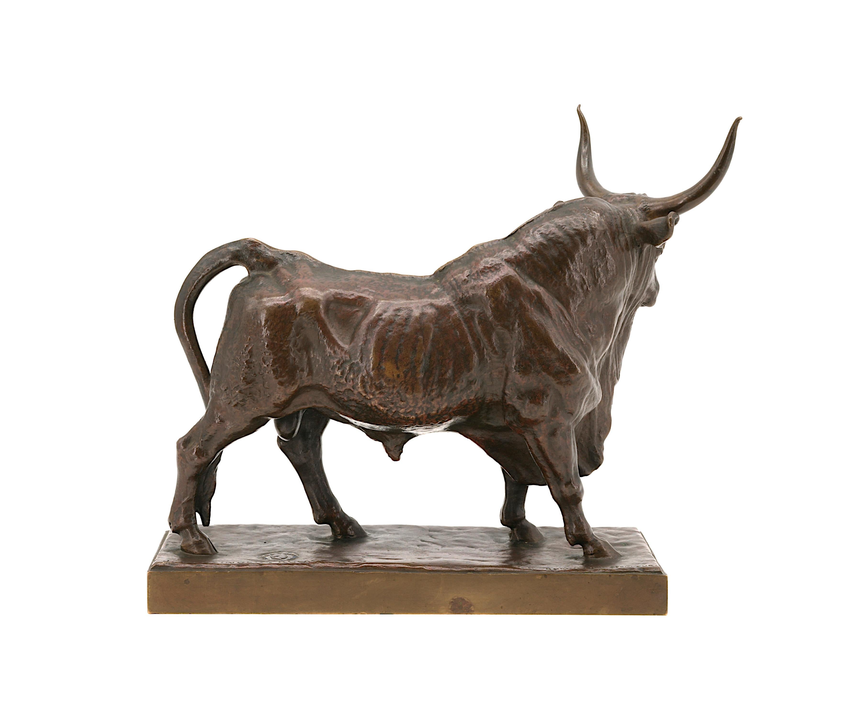 Auguste Clésinger (francese, 1814-1883)  Roman Bull, 1858  Scultura in bronzo In condizioni ottime in vendita a Saint-Amans-des-Cots, FR
